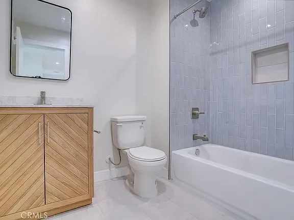 1417 W 84th Pl (14).webp