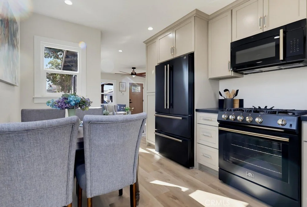 5868 Myrtle (18).jpg