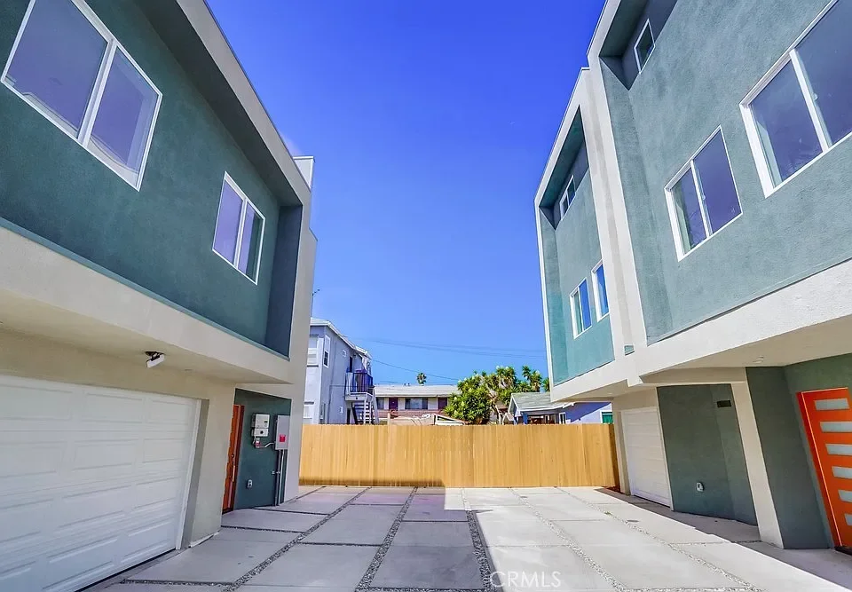1417 W 84th Pl (7).webp
