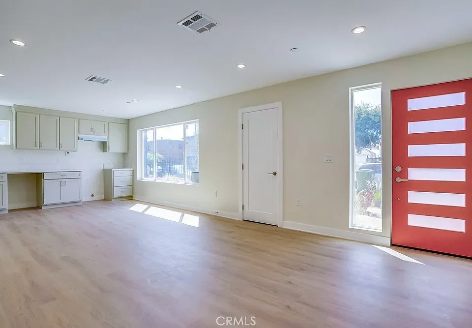 1417 W 84th Pl (24).webp