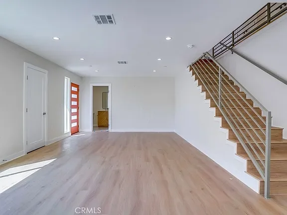1417 W 84th Pl (23).webp