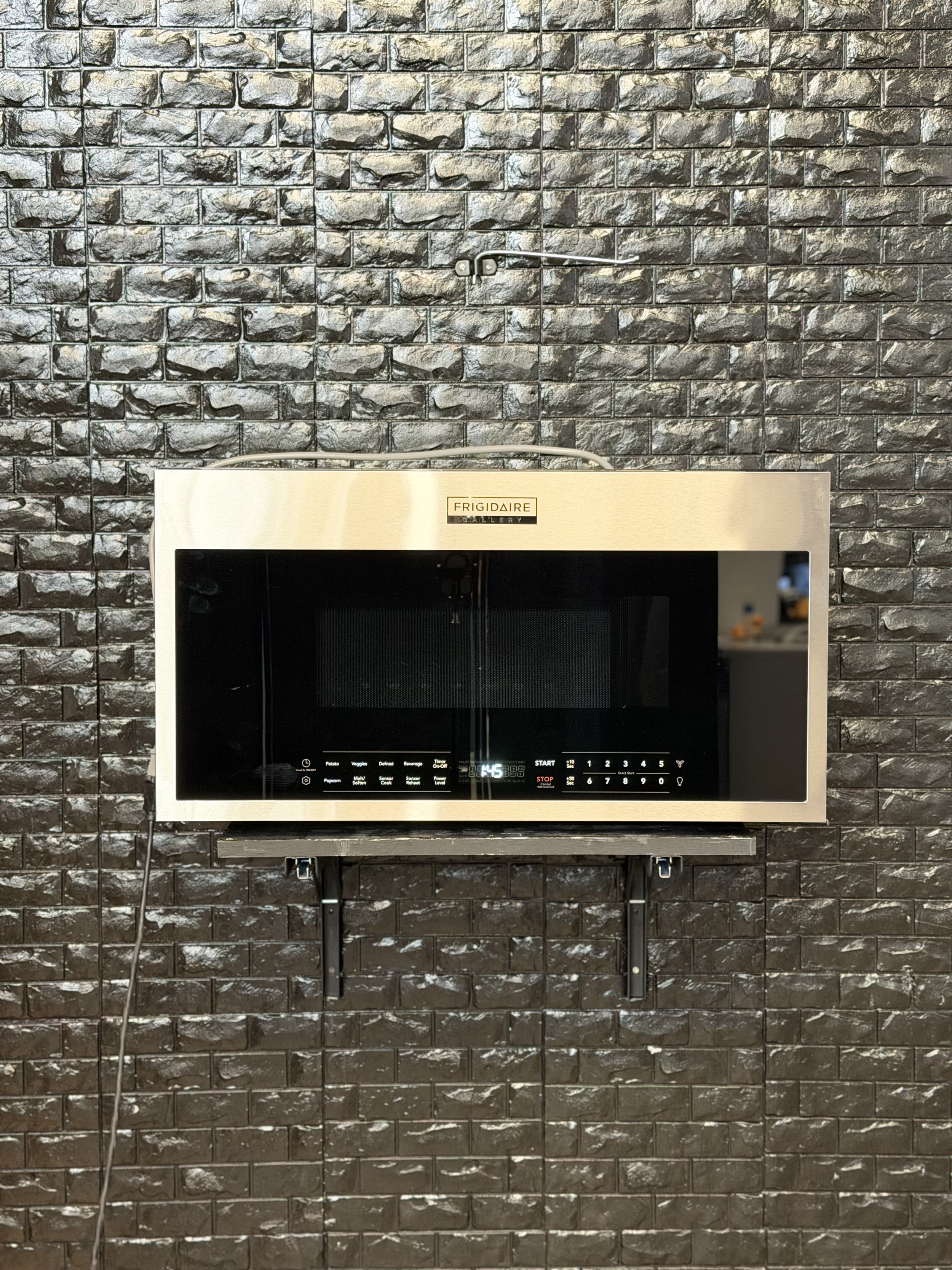 FRIGIDAIRE MICROWAVE