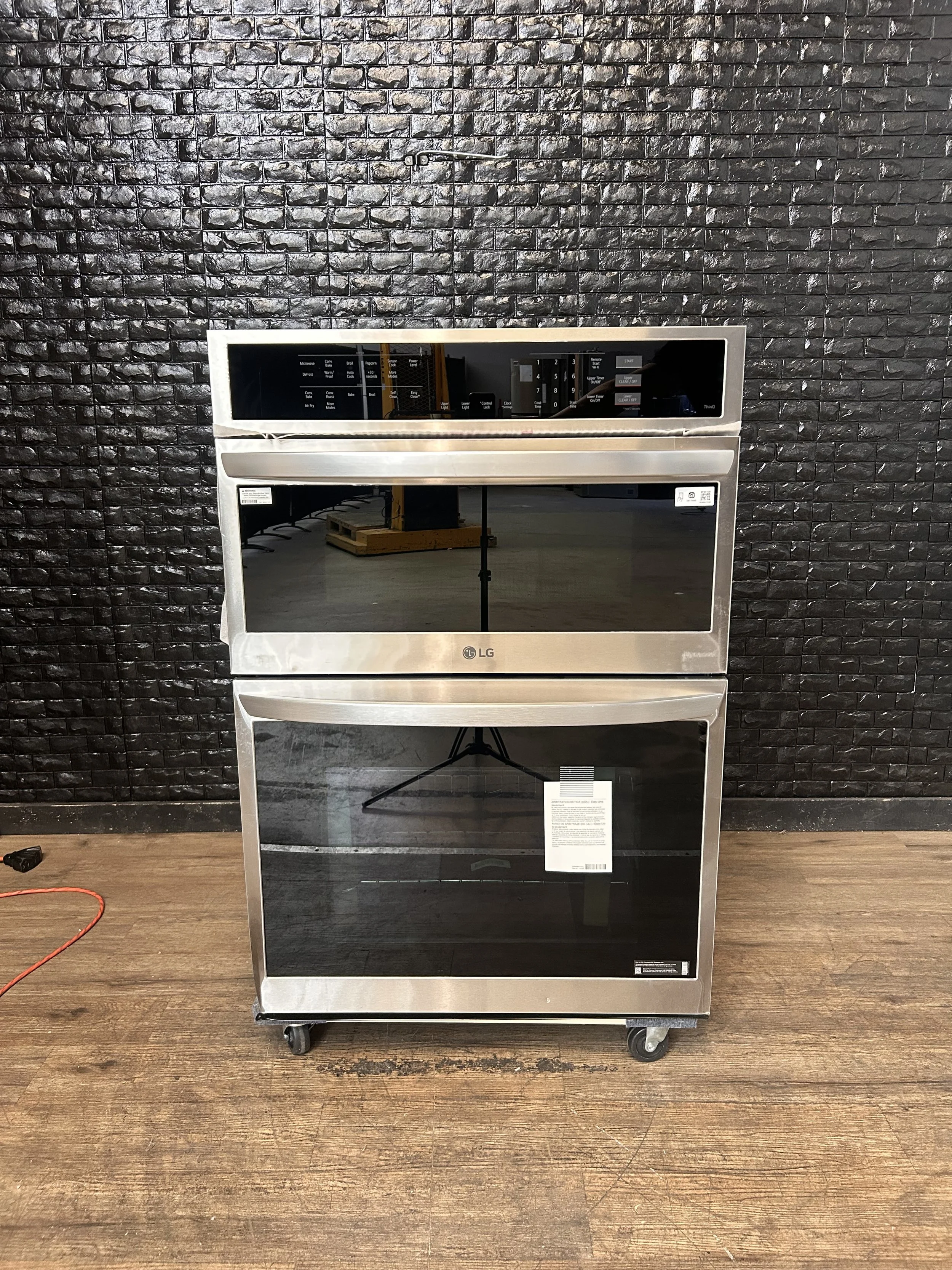 LG WALL OVEN MICROWAVE COMBO