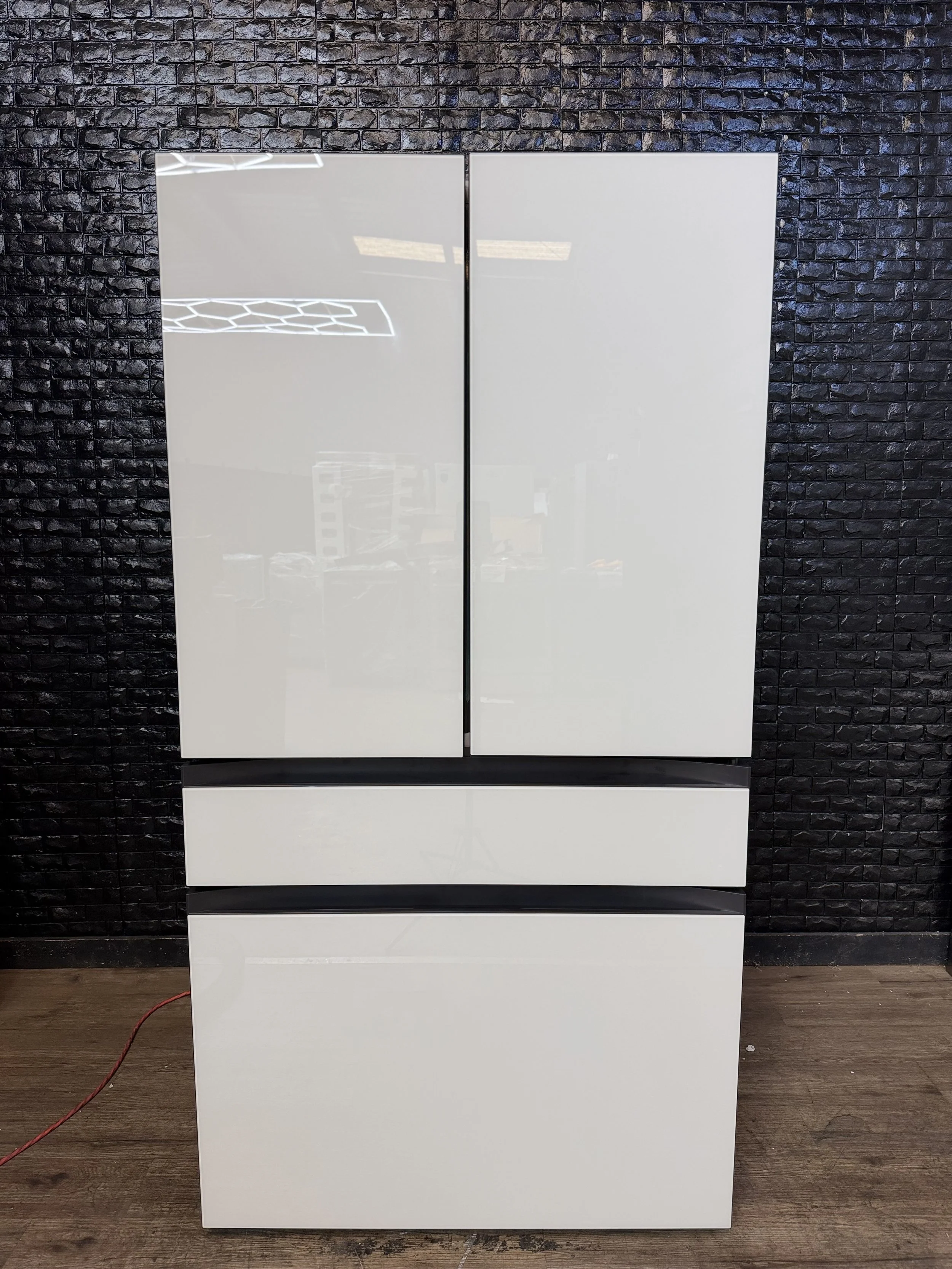 SAMSUNG 4-DOOR BESPOKE REFRIGERATOR (WHITE GLASS PANELS)