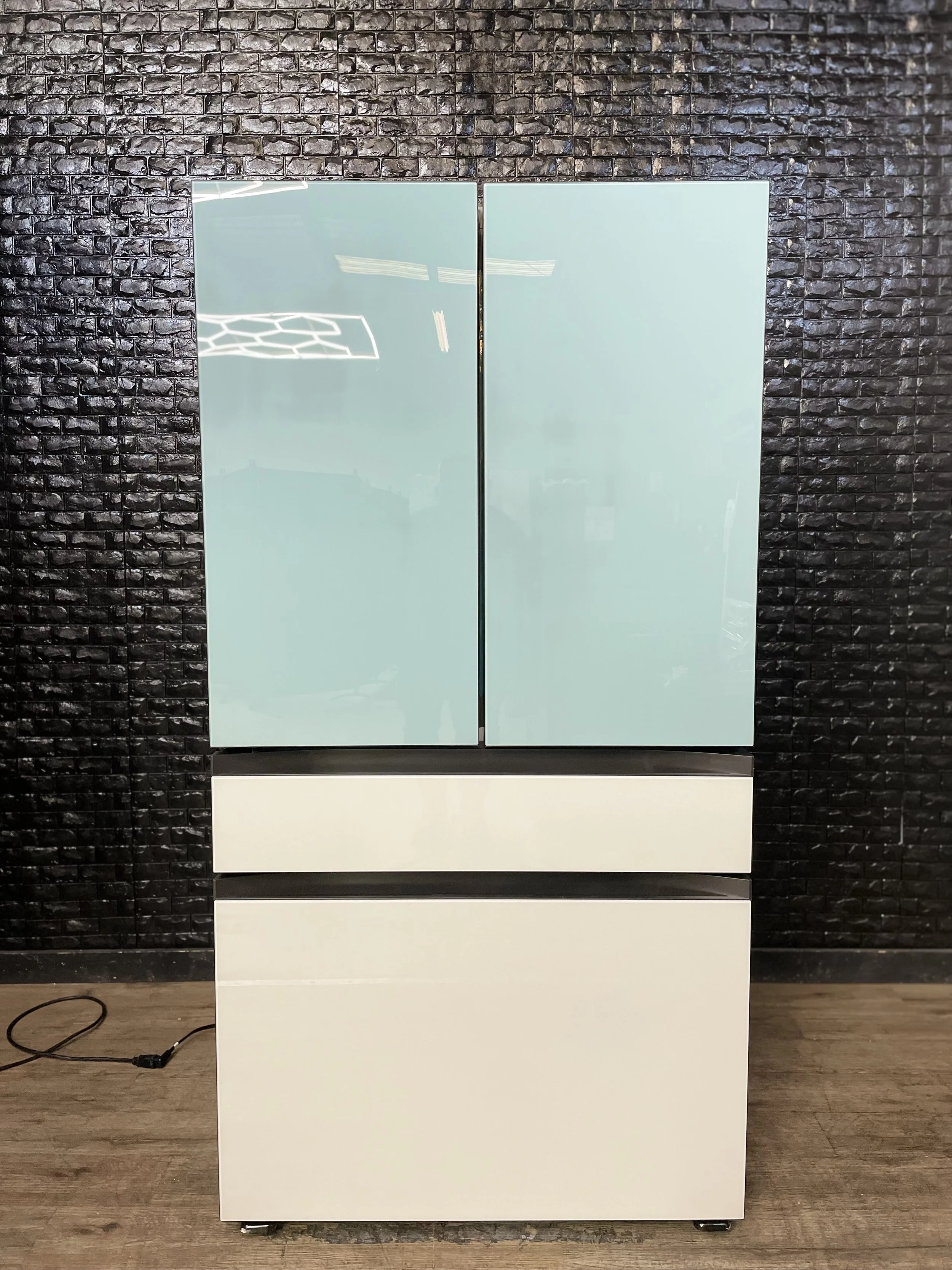 SAMSUNG 4-DOOR BESPOKE REFRIGERATOR (WHITE AND BLUE GLASS PANELS)