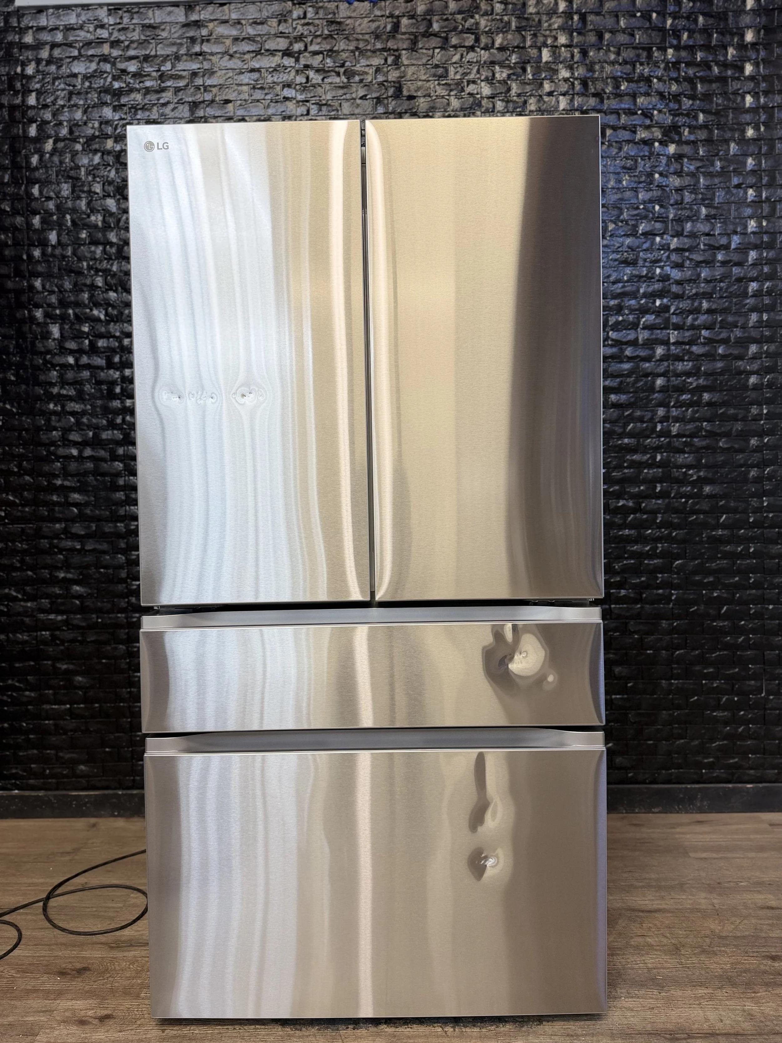 LG 4-DOOR REFRIGERATOR