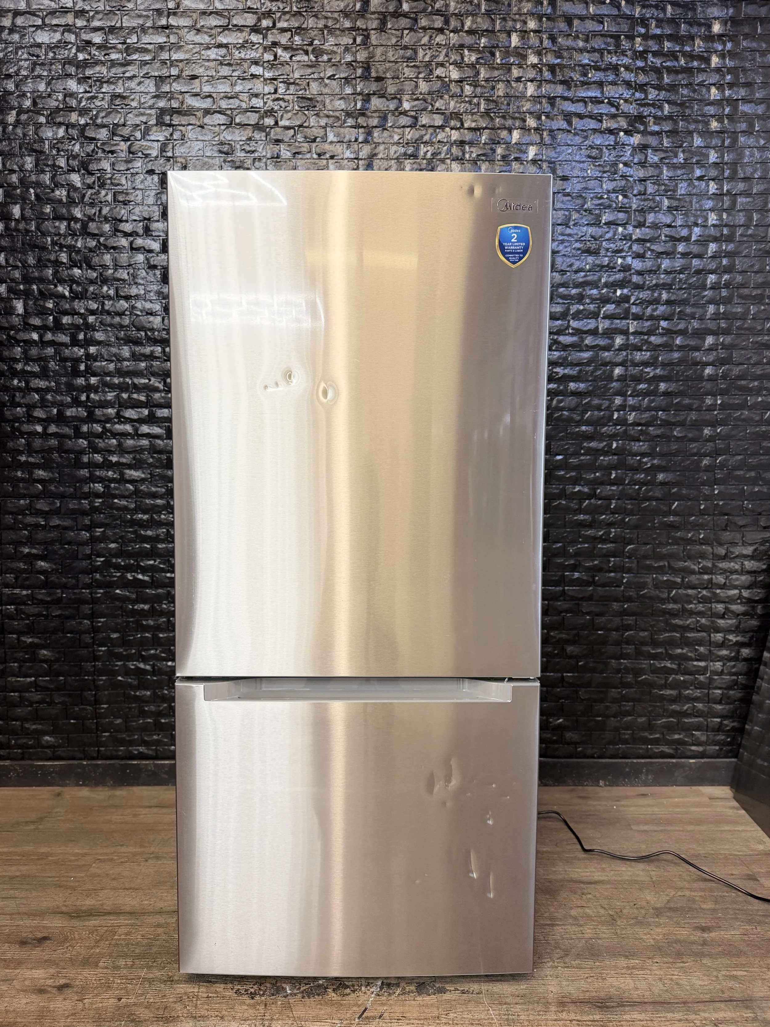 MIDEA REFRIGERATOR