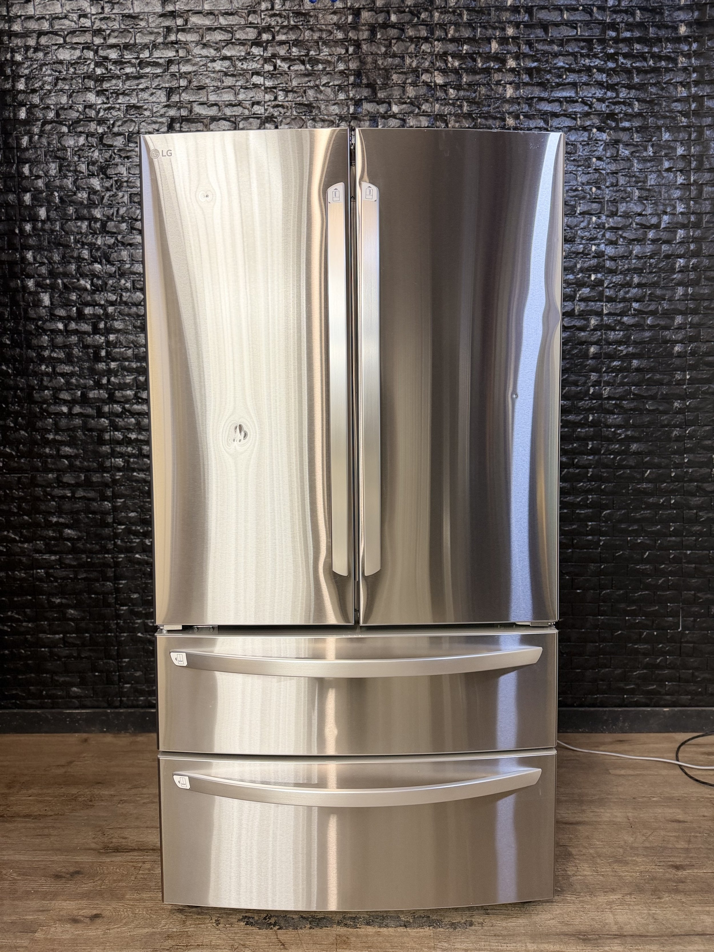 LG 4-DOOR REFRIGERATOR
