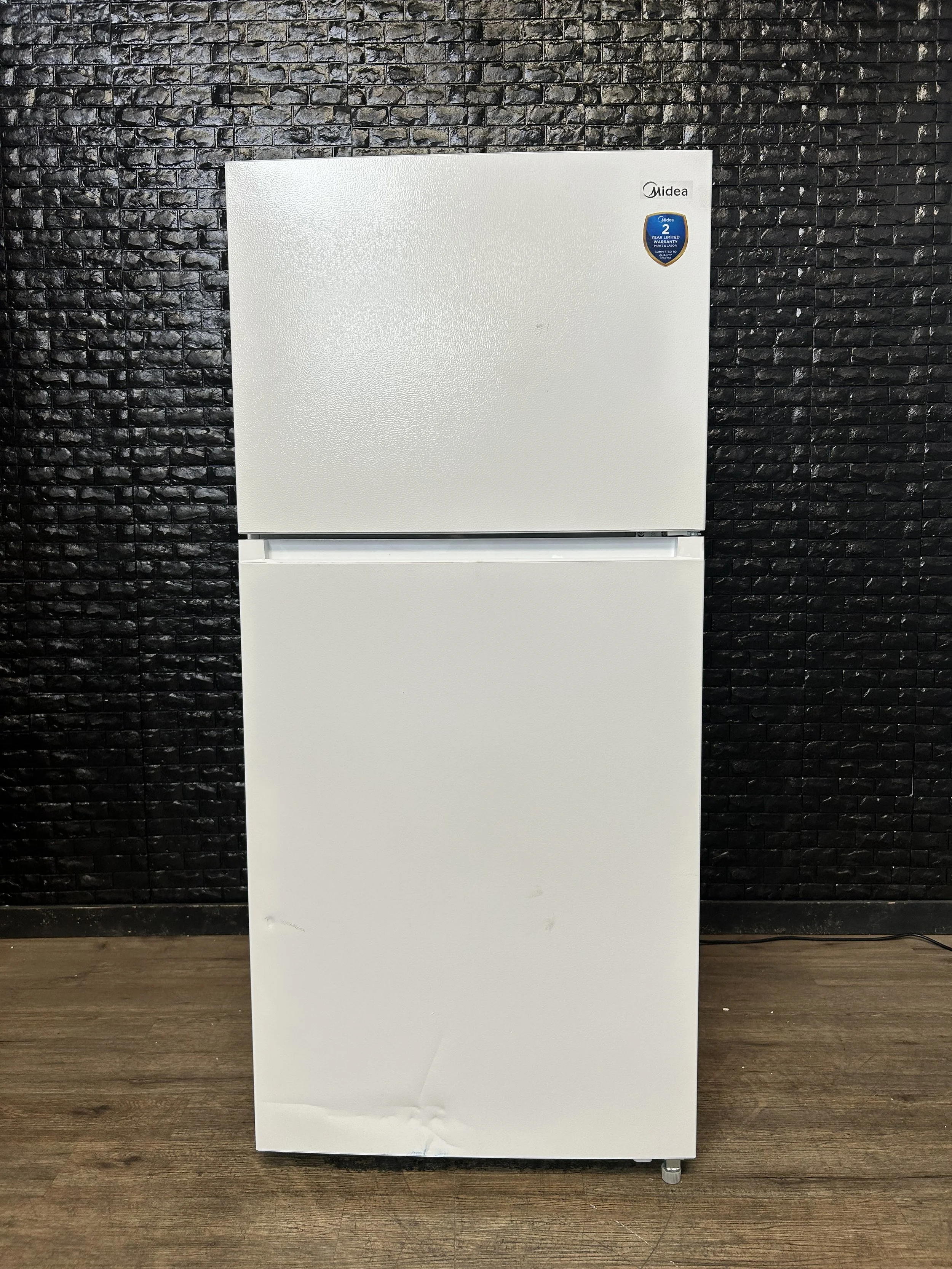 MIDEA REFRIGERATOR