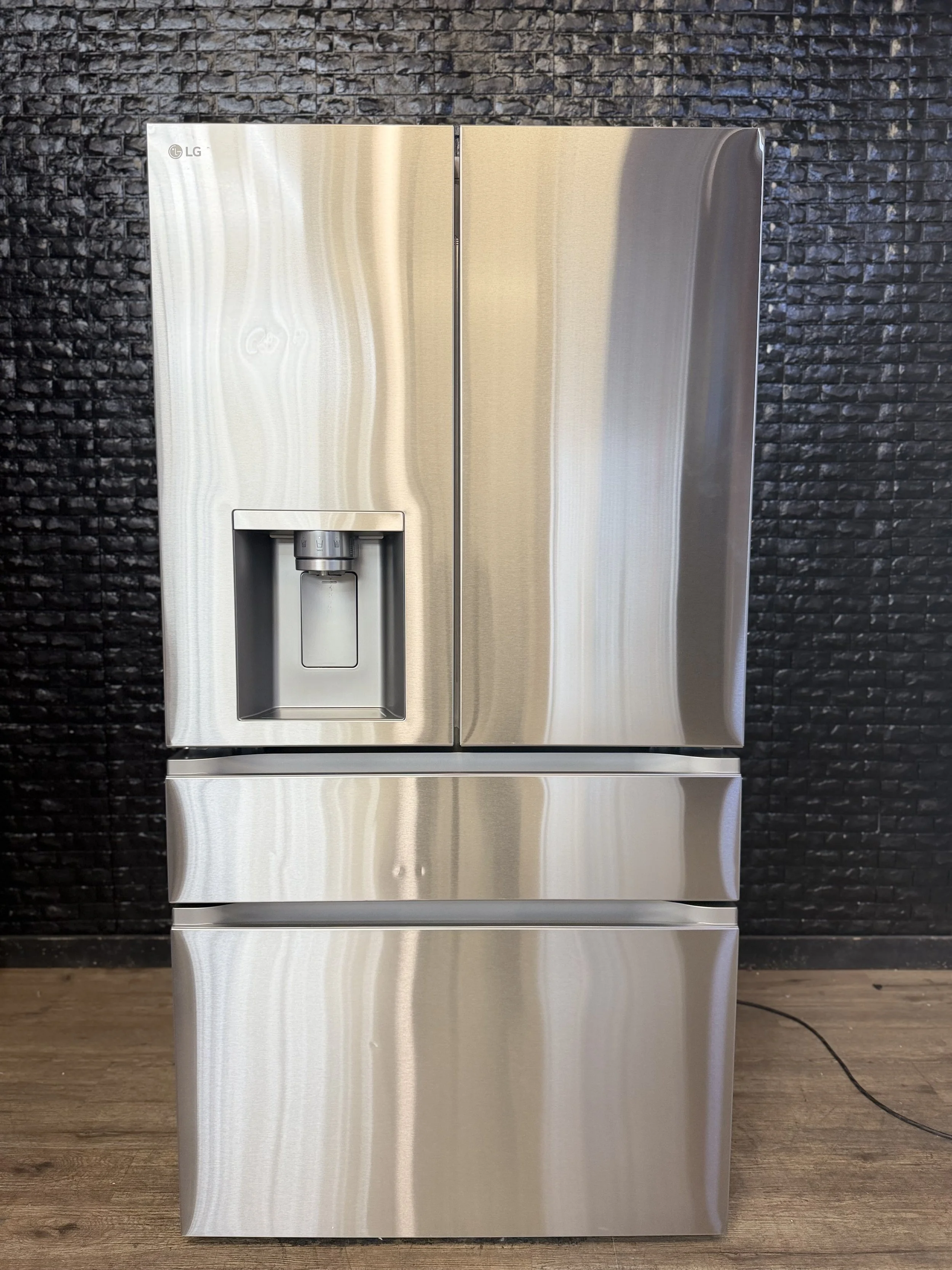 LG 4-DOOR REFRIGERATOR