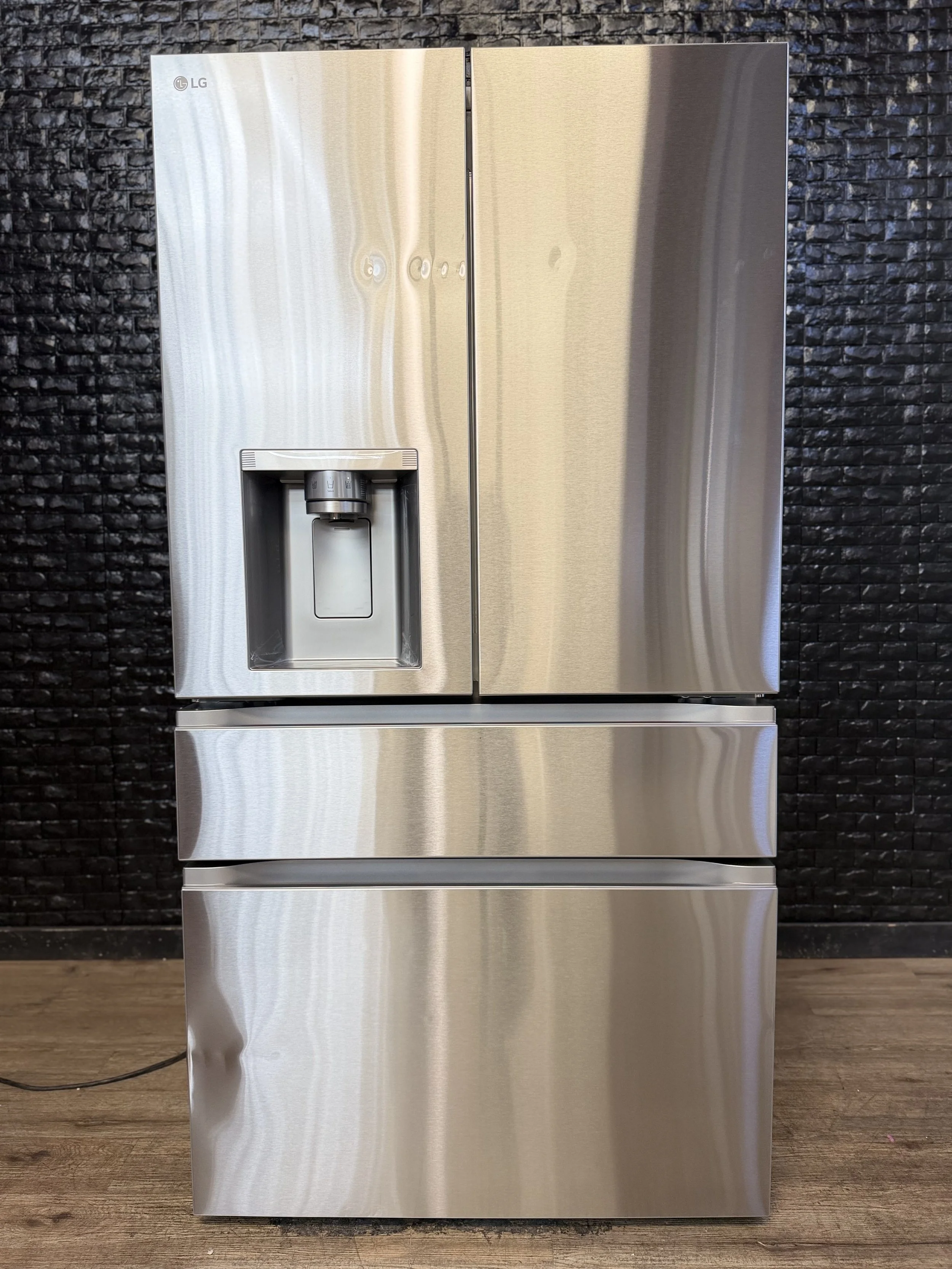 LG 4-DOOR REFRIGERATOR