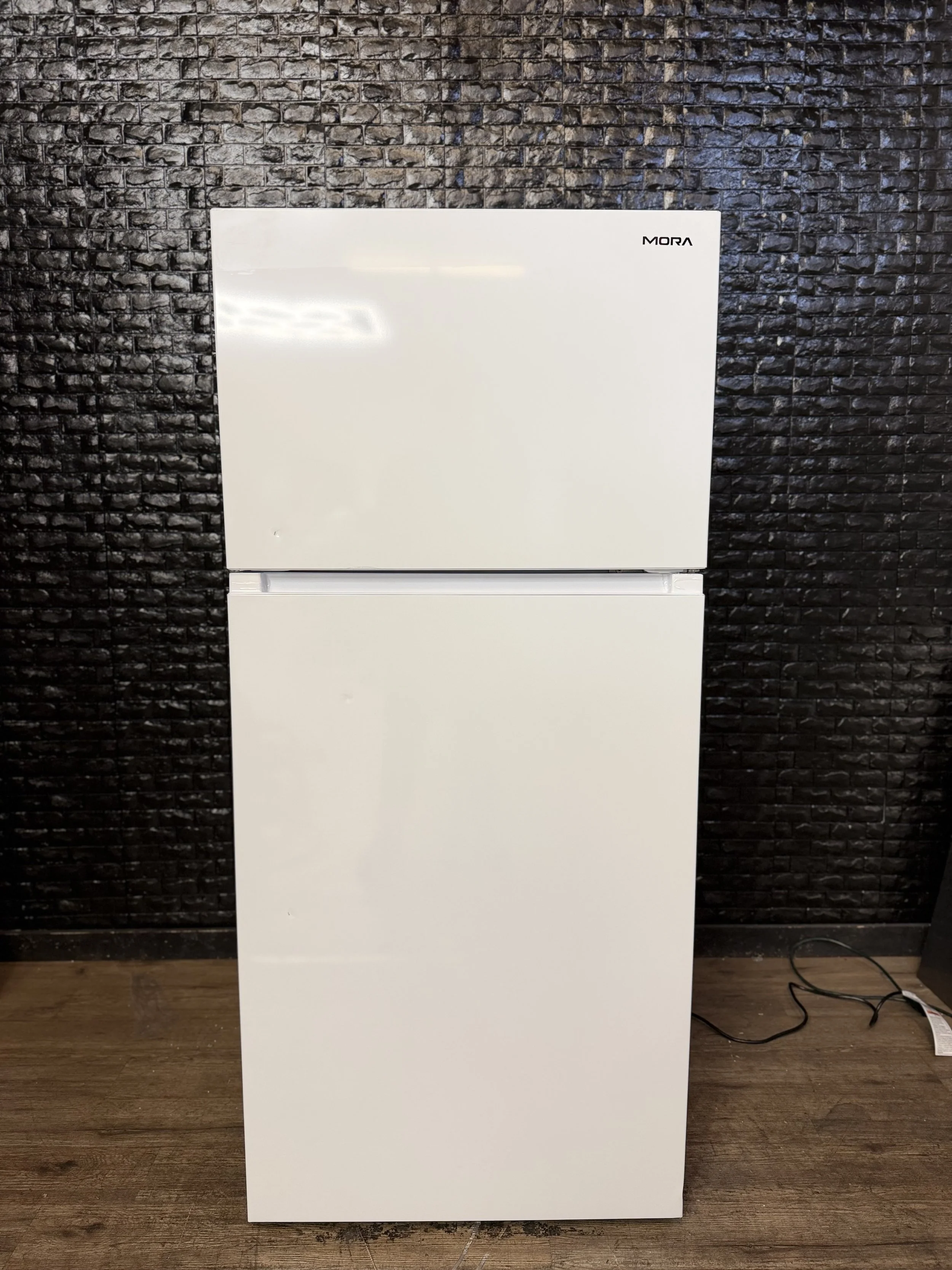 MORA REFRIGERATOR
