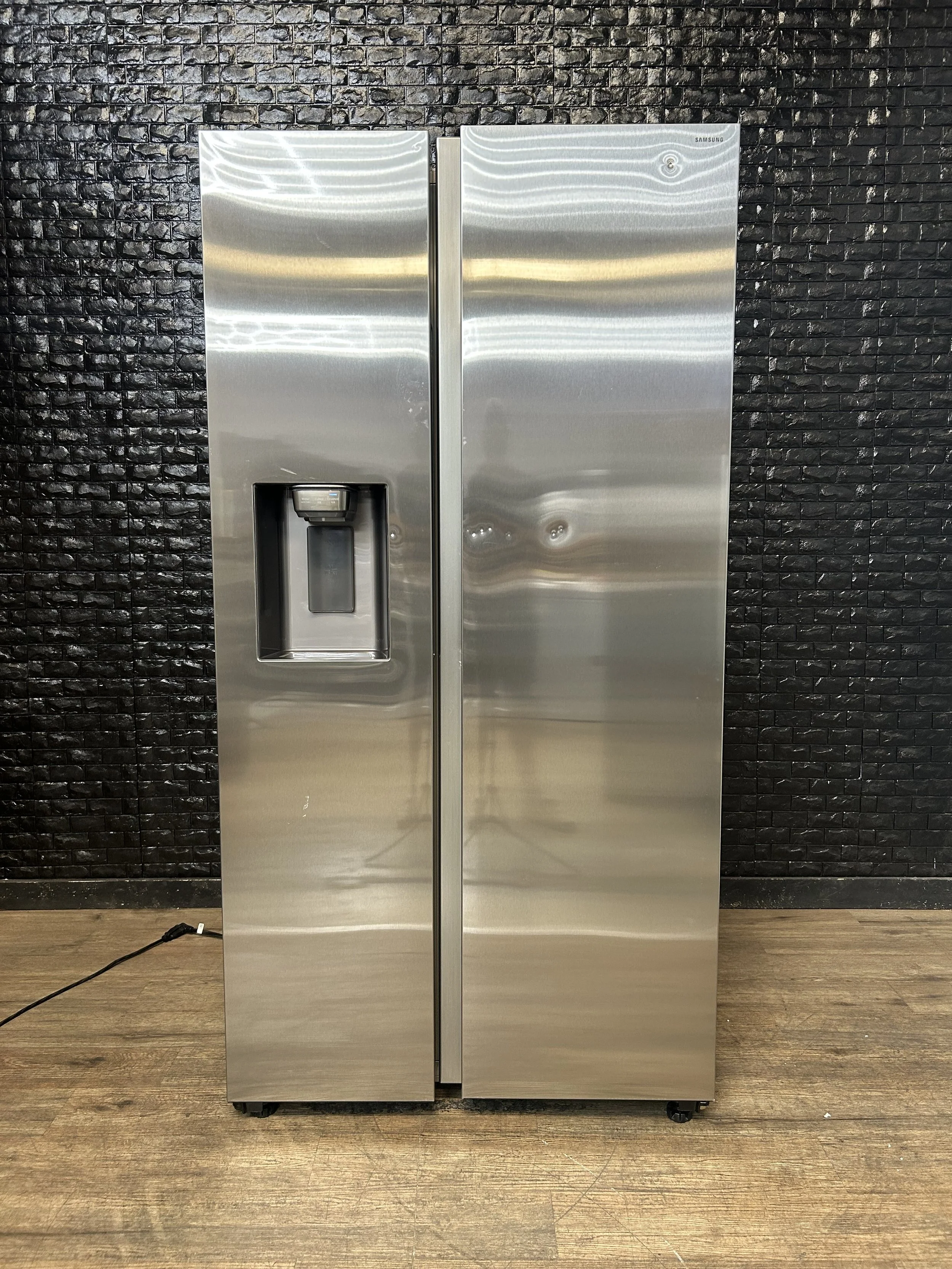 SAMSUNG SIDE-BY-SIDE REFRIGERATOR