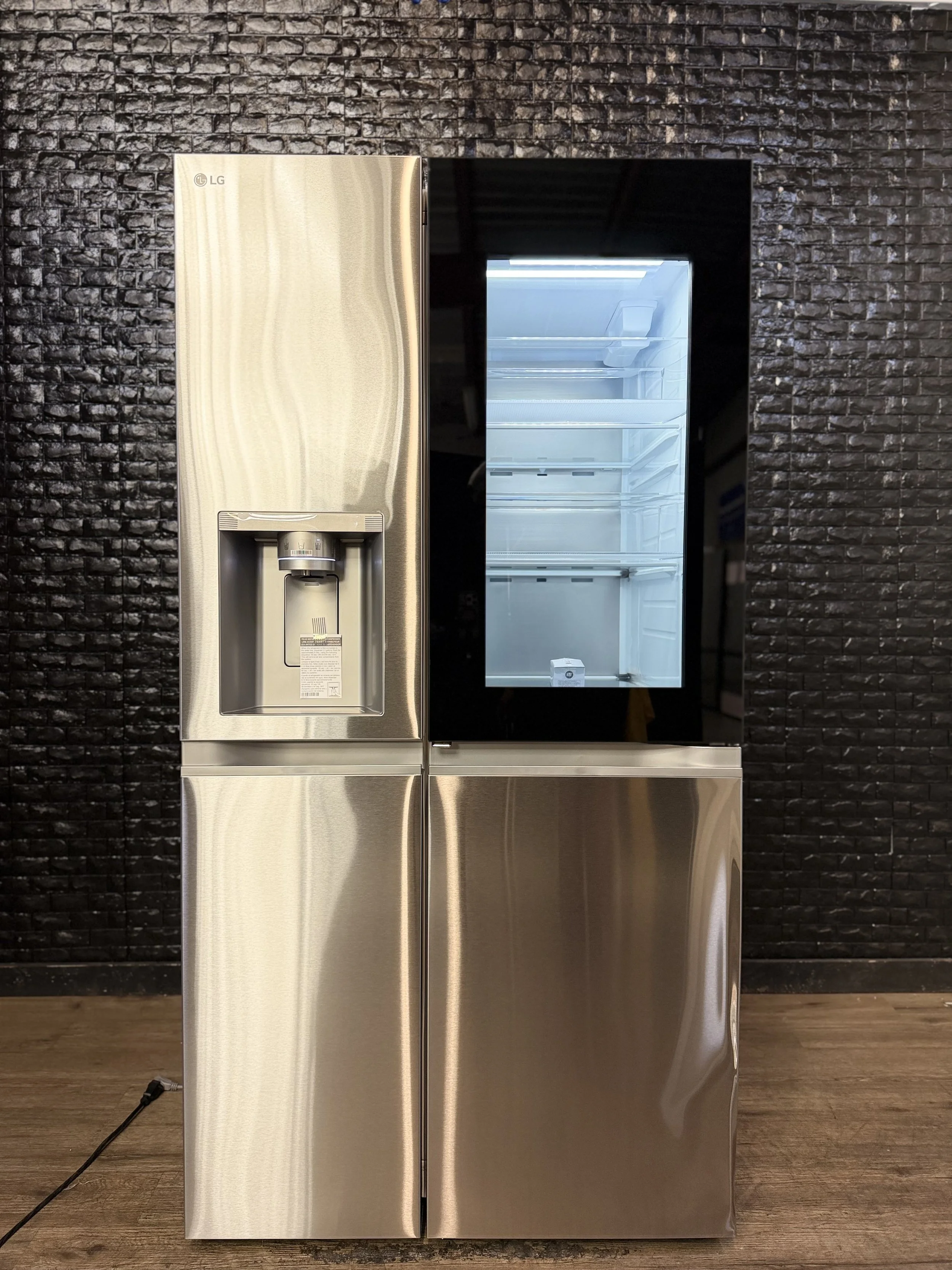 LG SIDE-BY-SIDE INSTAVIEW REFRIGERATOR