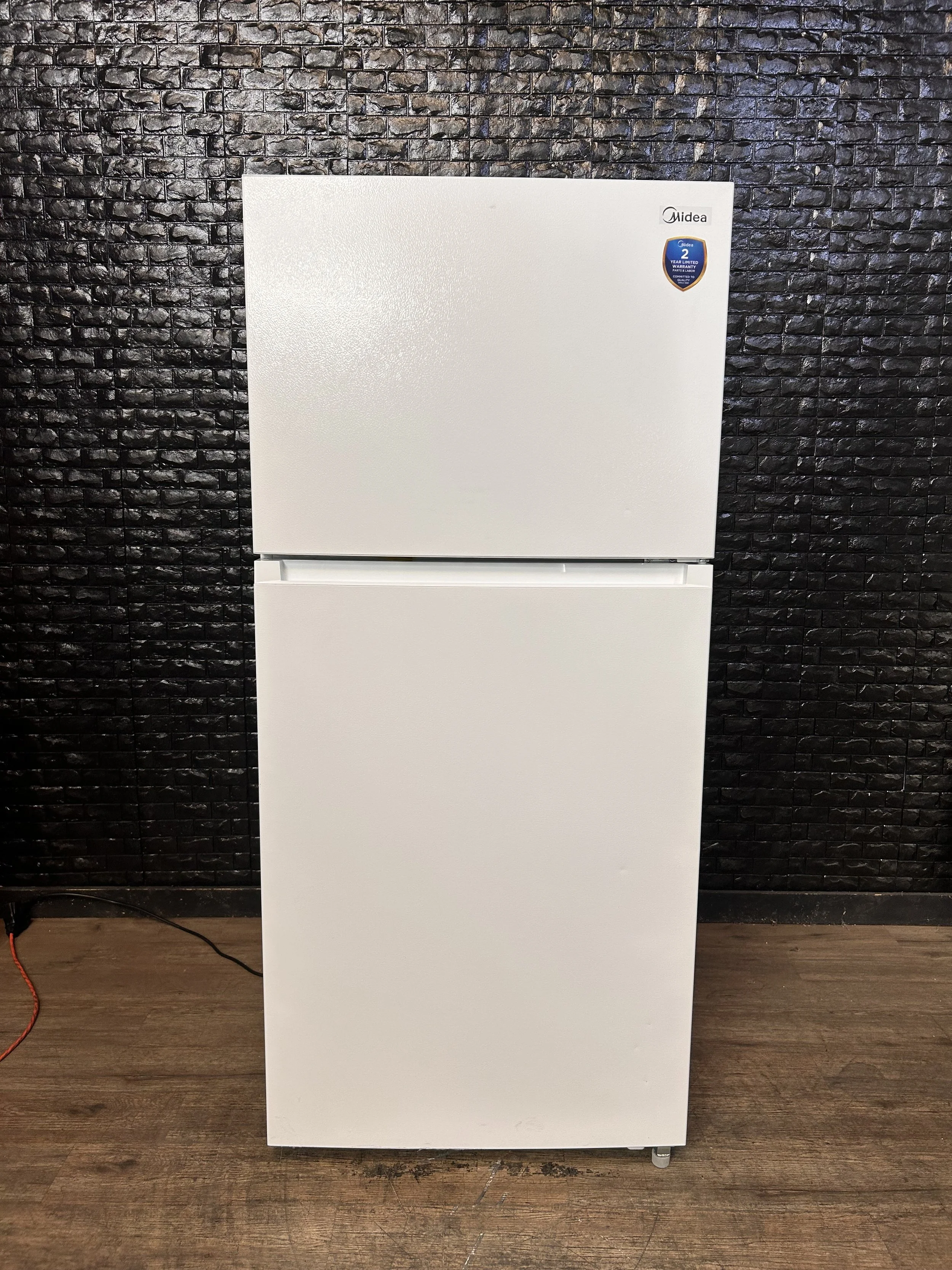 MIDEA REFRIGERATOR