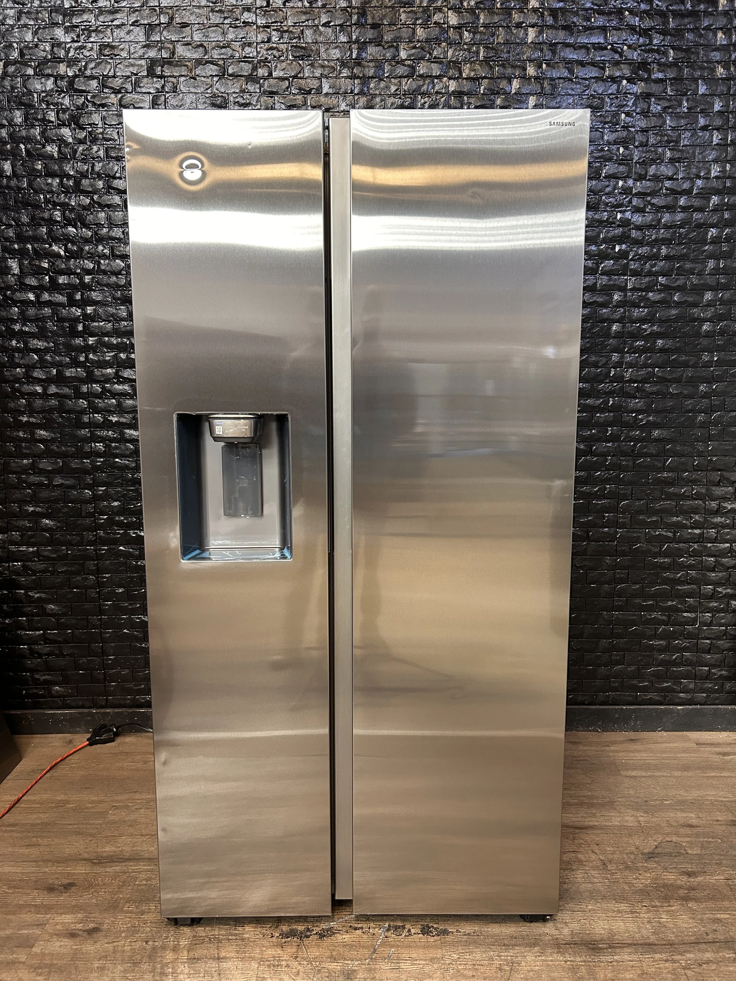 SAMSUNG SIDE-BY-SIDE REFRIGERATOR