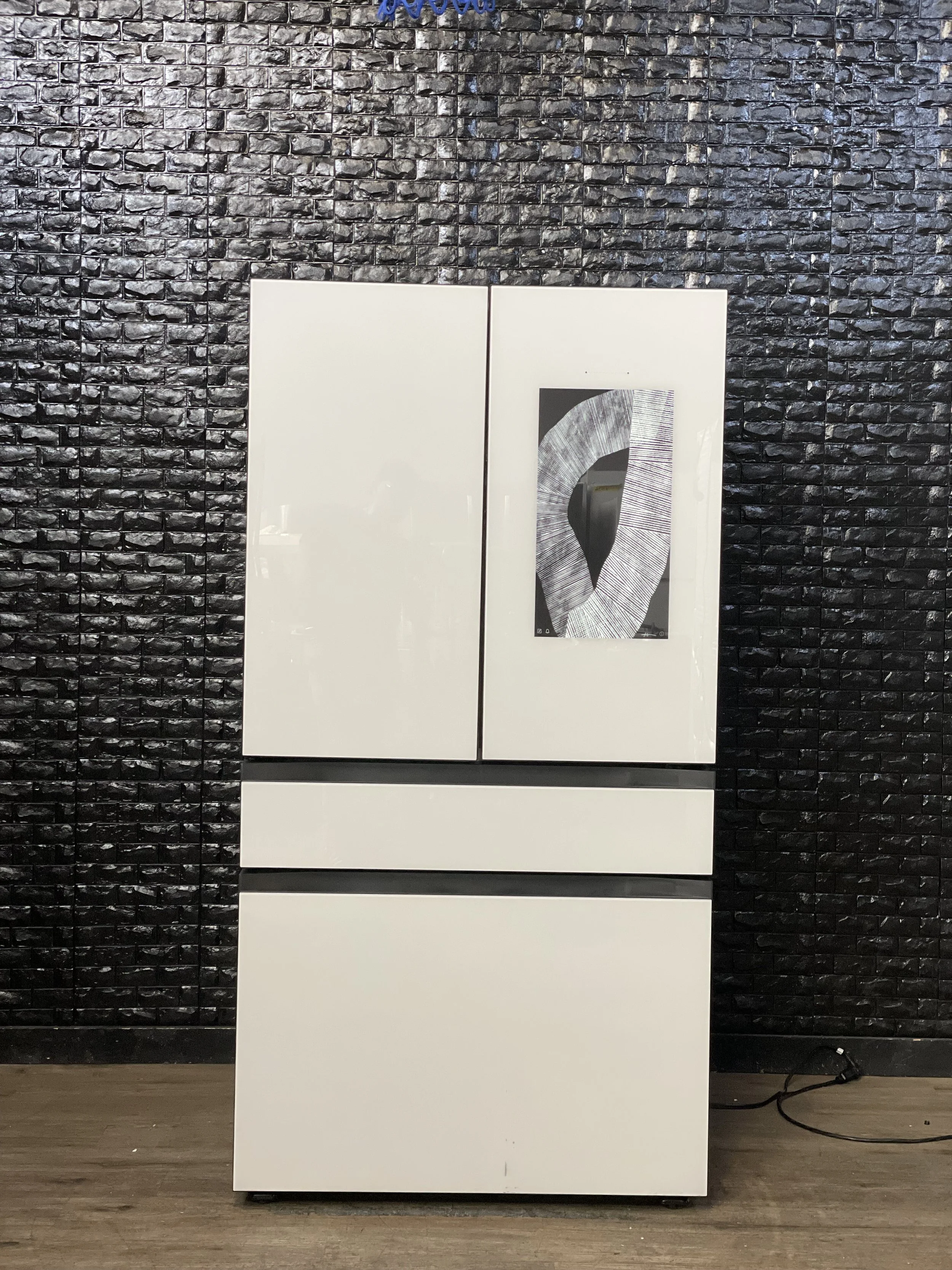 SAMSUNG FAMILY HUB BESPOKE REFRIGERATOR