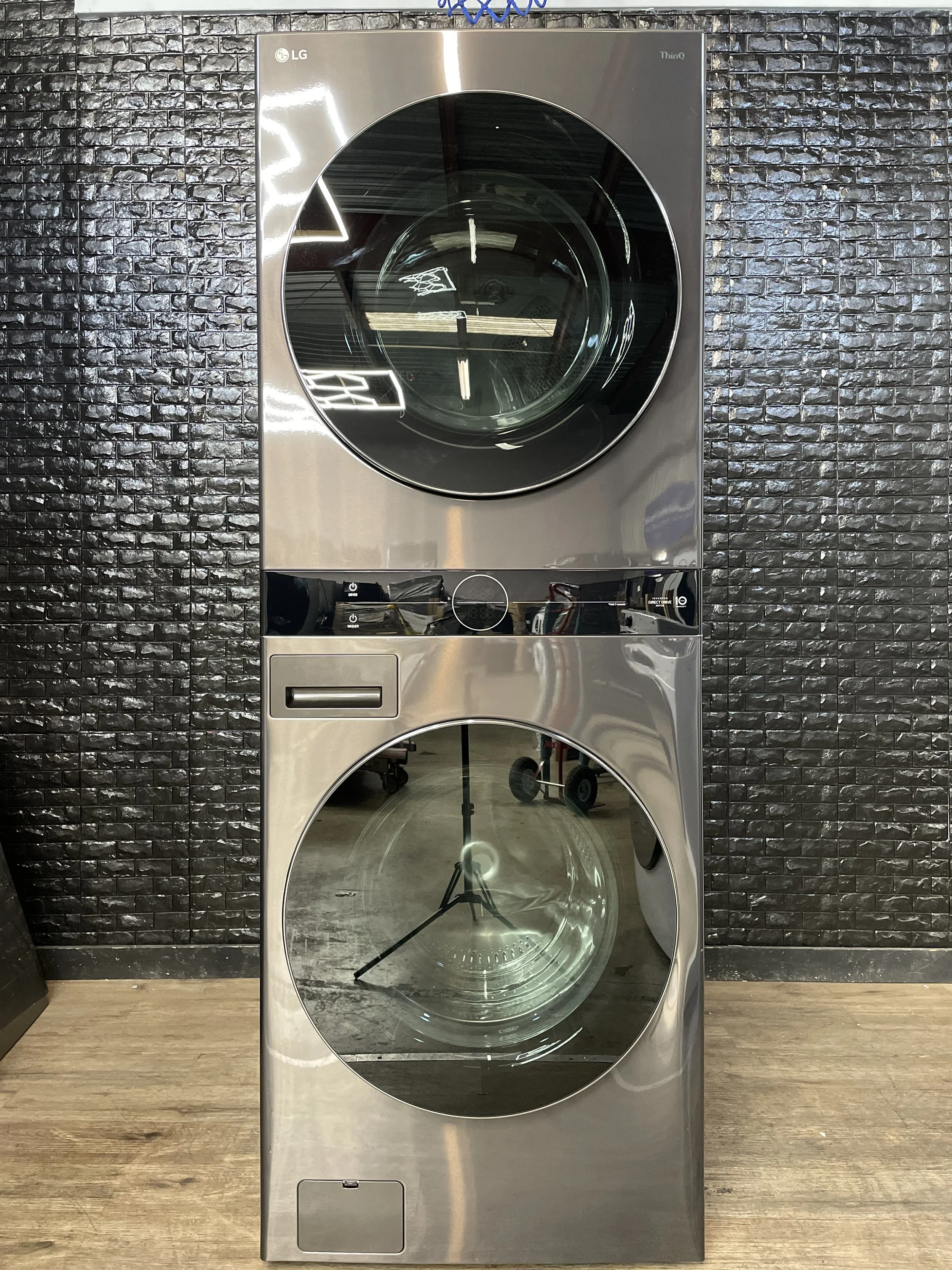 LG ELECTRIC LAUNDRY TOWER (GREY)