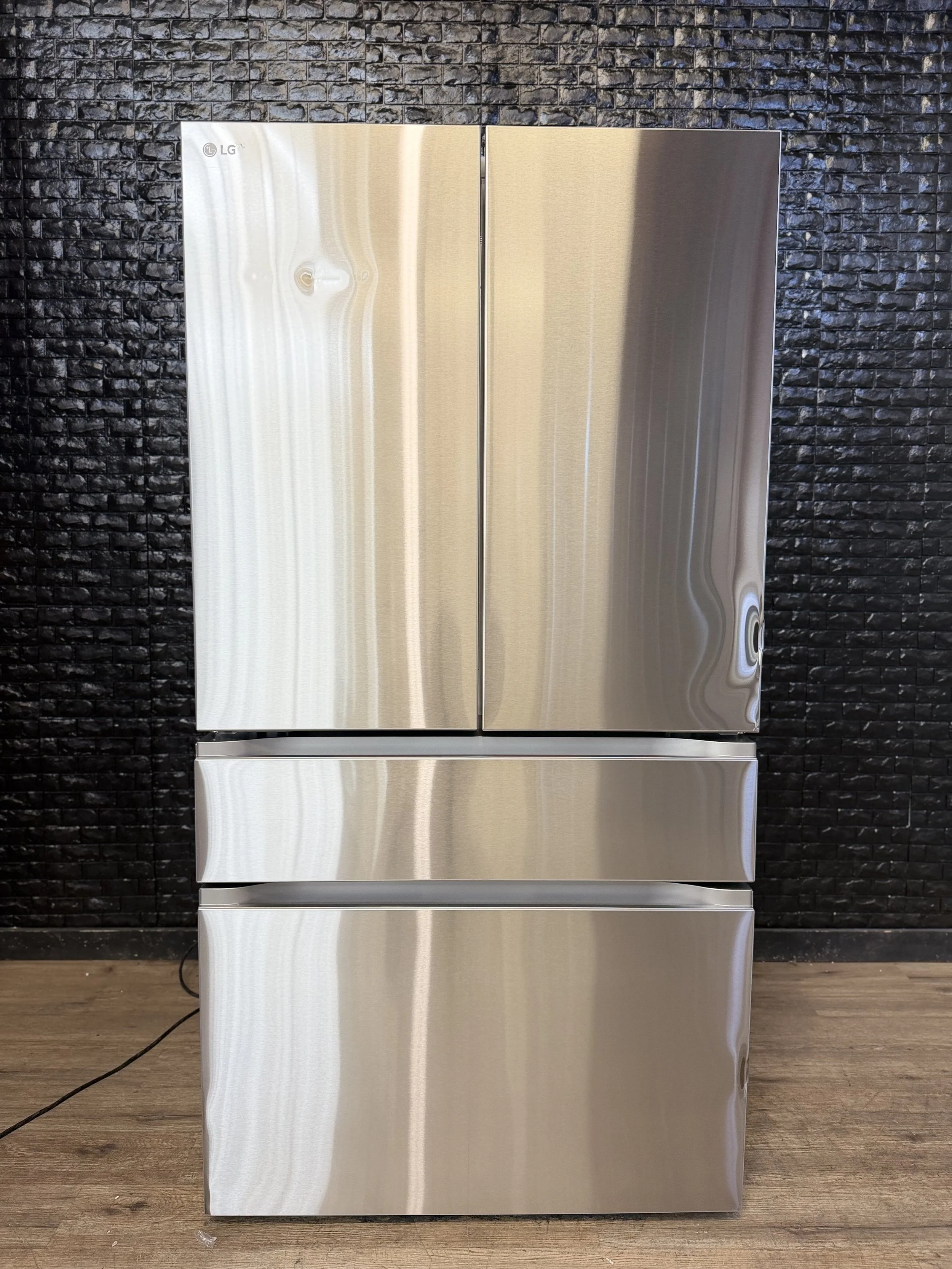 LG 4-DOOR REFRIGERATOR