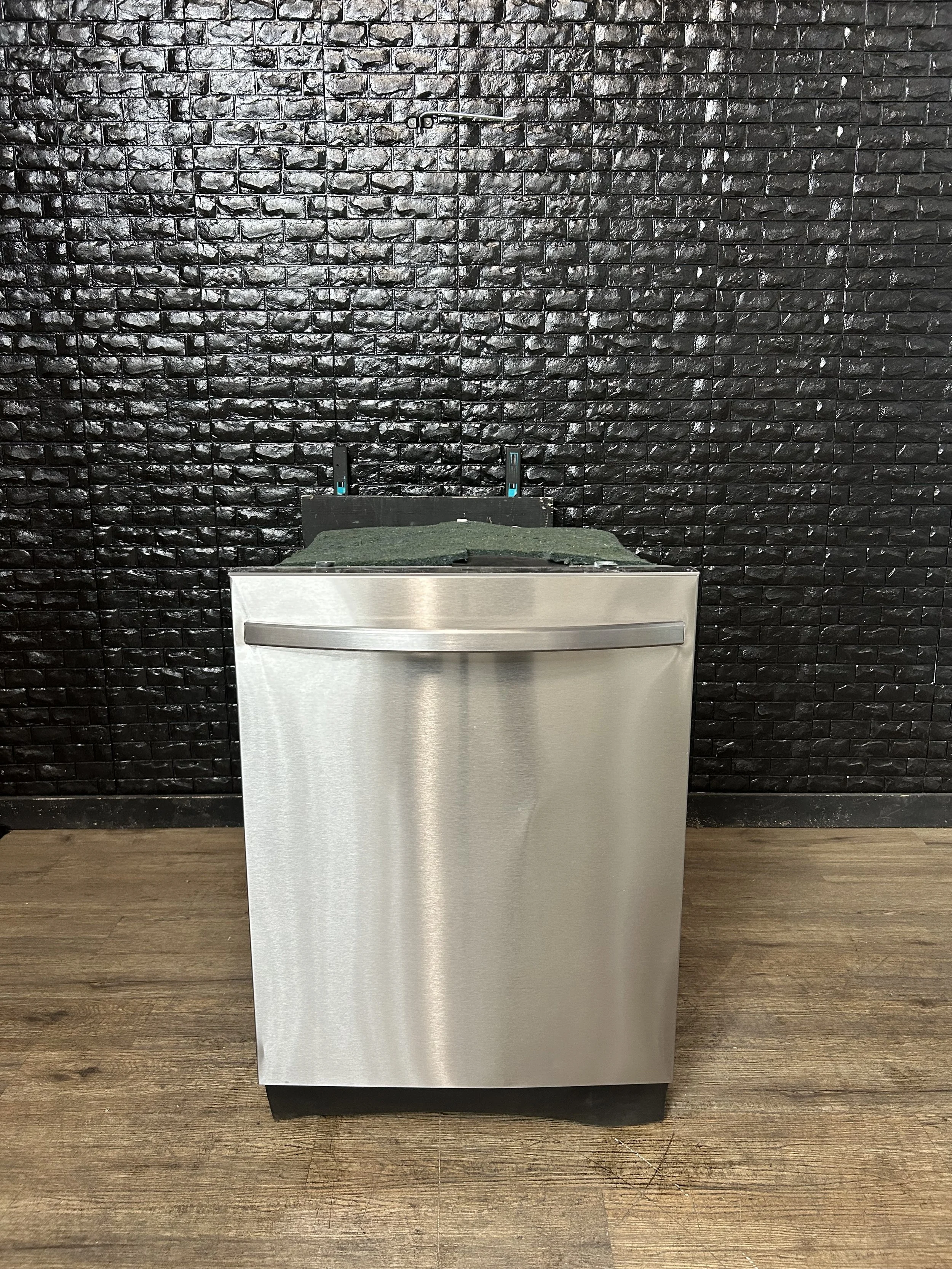 SAMSUNG DISHWASHER