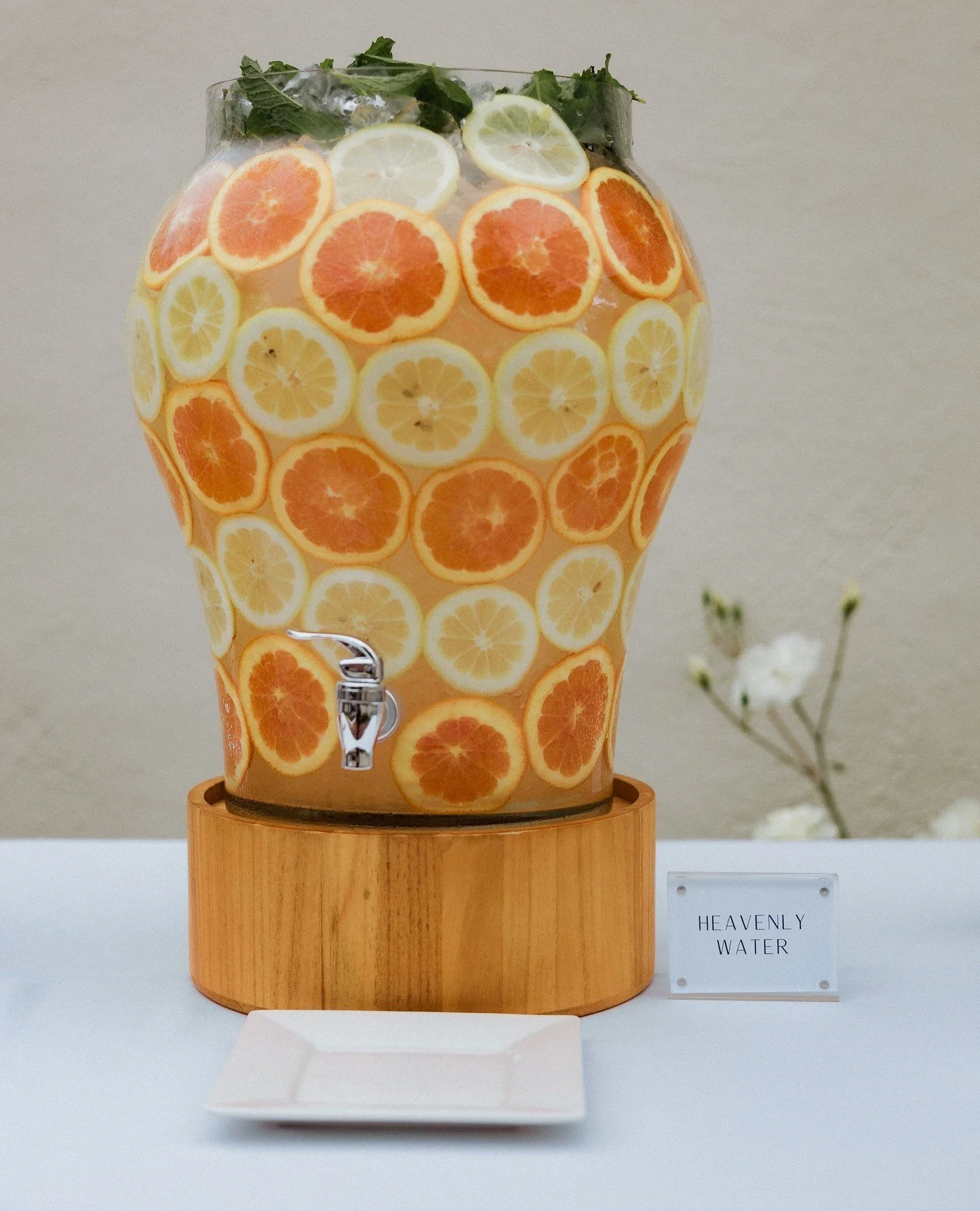 Keep your guests cool and refreshed with our Beverage Station ✨ Choose any two from our lineup of crowd-favorite drinks&mdash;like Cucumber-Basil Water, Sparkling Blood Orange Lemonade, Strawberry Lemonade, Tropical Iced Tea, and more 🍓🍋 It's perfe
