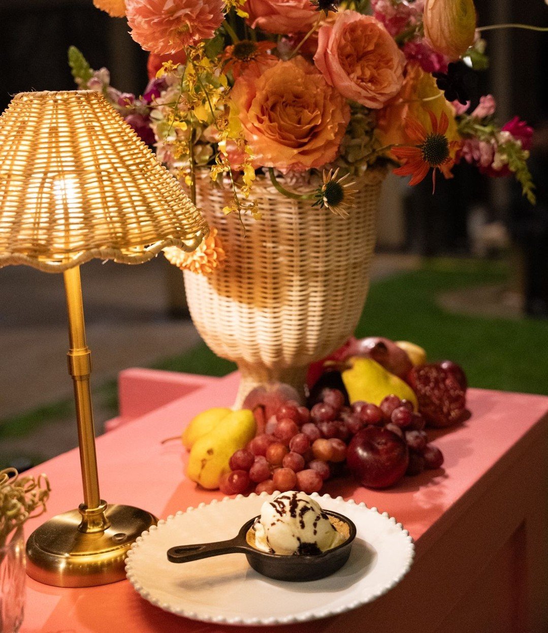 Our Cast Iron Skillet Cookie having it's own moment 🍪⁠
⁠
Vendors--⁠
Venue: @sandiegomuseumofart⁠
Planning &amp; Design: @valentinaweddingsandevents⁠
Photography: @carmensantorelliphoto⁠
Florals: @maifloraldesign⁠
@kcwitkamp⁠
Rentals: @adorefolklore 