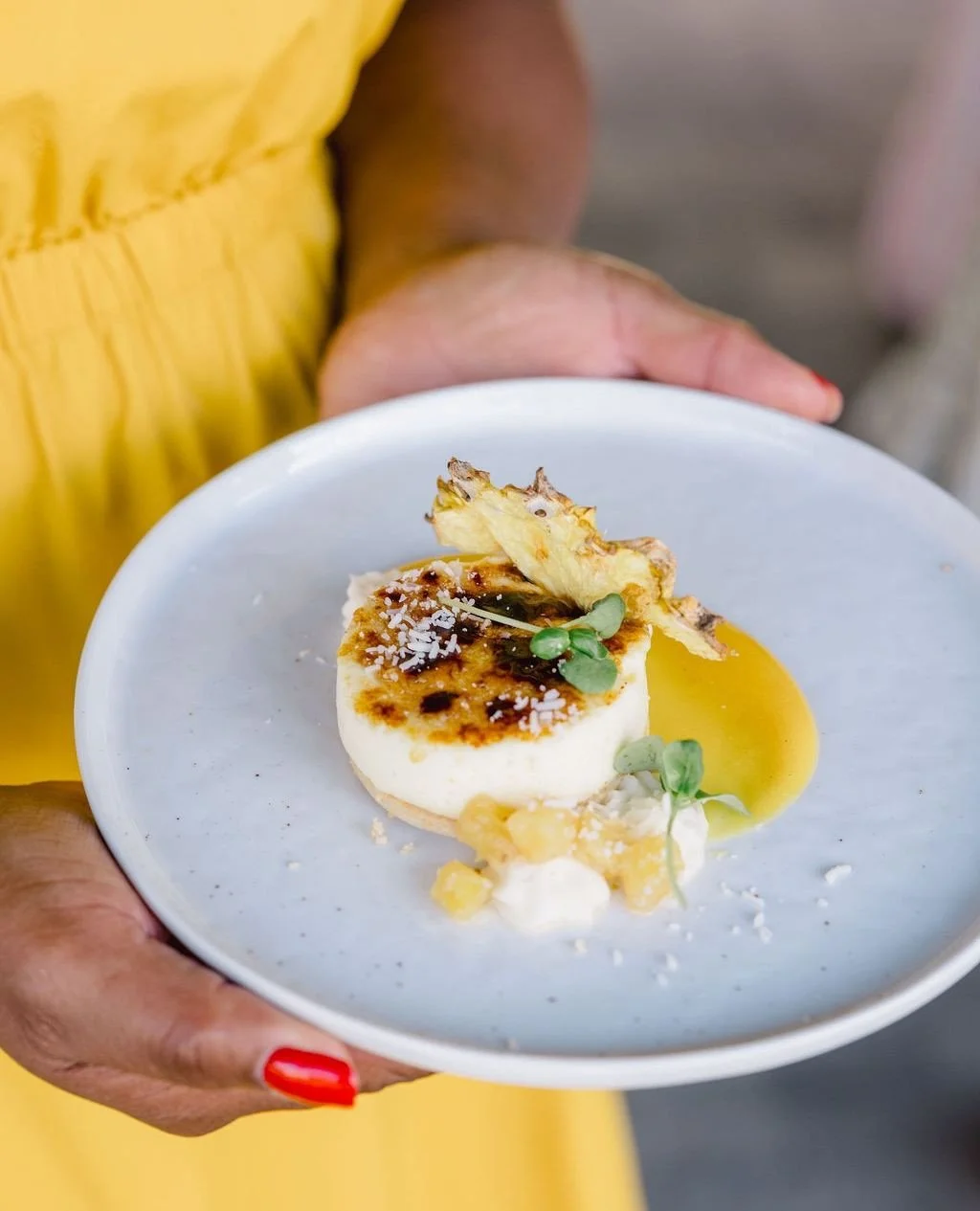 ⁠Our Cheesecake Br&ucirc;l&eacute;e is crafted right in front of each guest with Passion Fruit Curd, Pineapple Confit, Coconut Snow, and Micro Basil for the perfect sweet ending 💛⁠
⁠
⁠
Venue: @ranchoguejitoweddings⁠
Planning &amp; Design: @evermorev