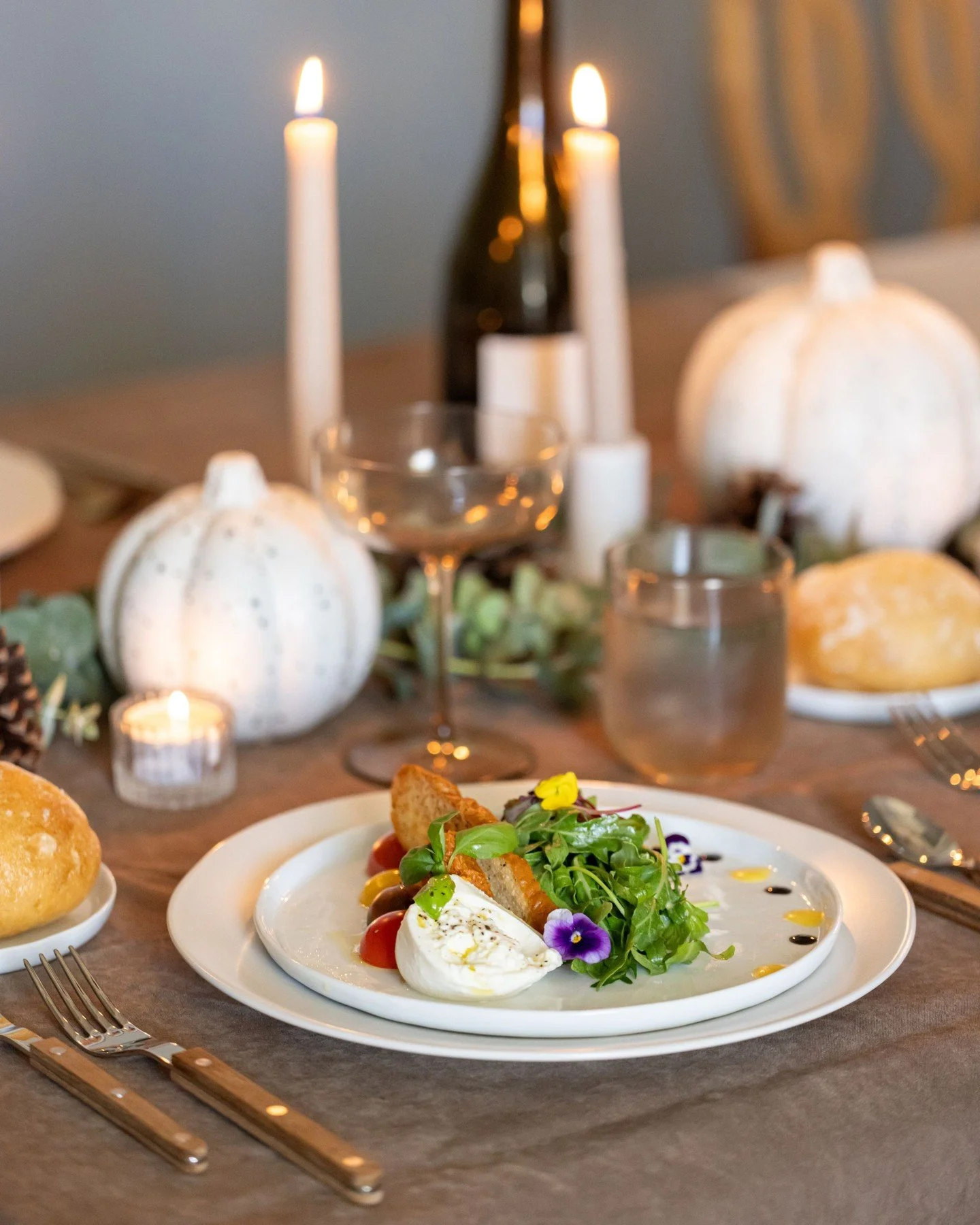 NOW BOOKING: HOLIDAY CATERING 🍷✨⁠
The holiday season will be here before you know it, and our catering calendar is filling up quickly!⁠
⁠
Whether you're planning an office party, family gathering, or other festive celebration, let us take care of th