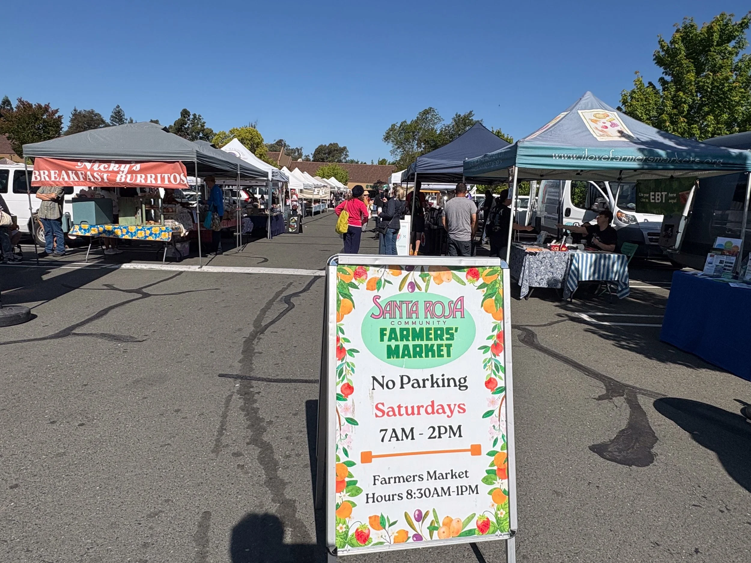 One space, two markets: Farmers Lane