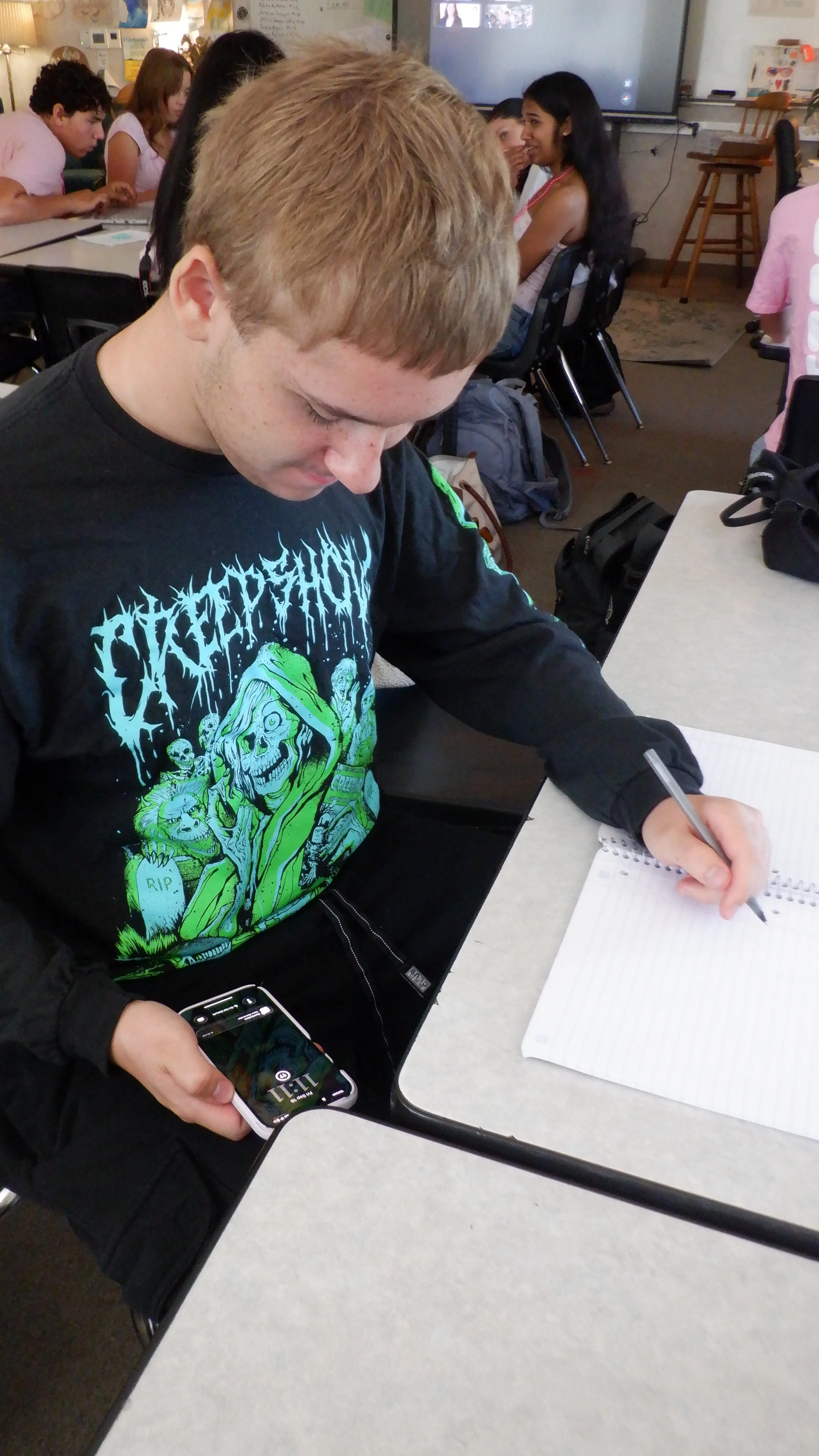“Its ridiculous" – MCHS’s phone policy is here to stay