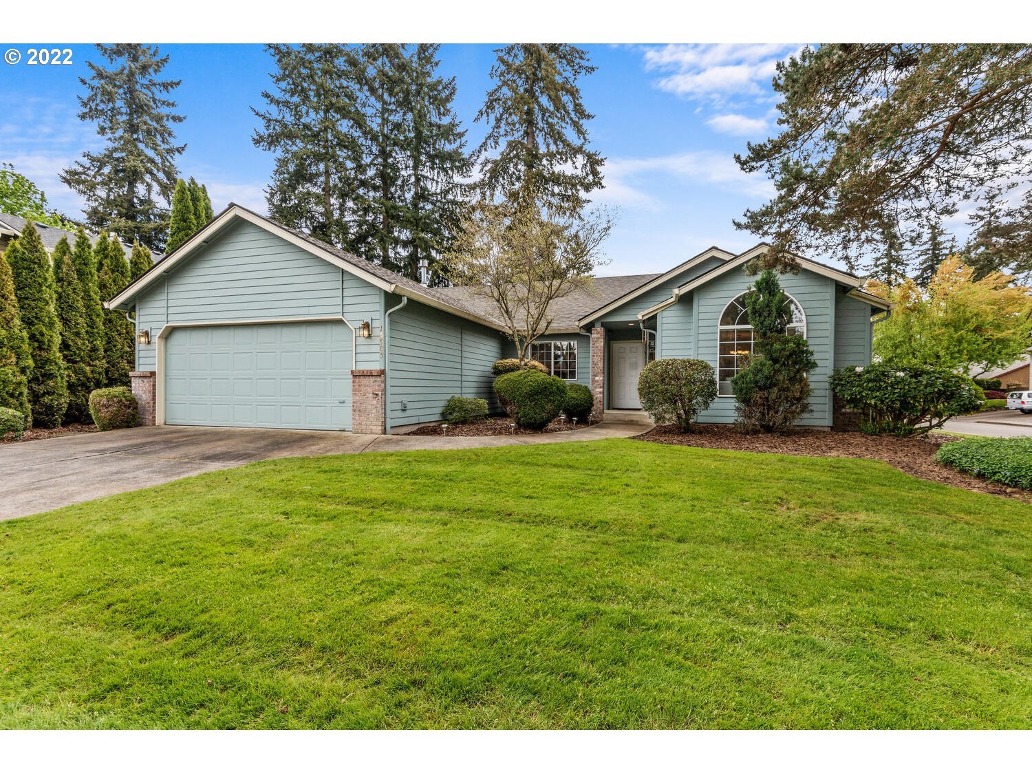 15905 NE 83rd Street, Vancouver, WA 98682