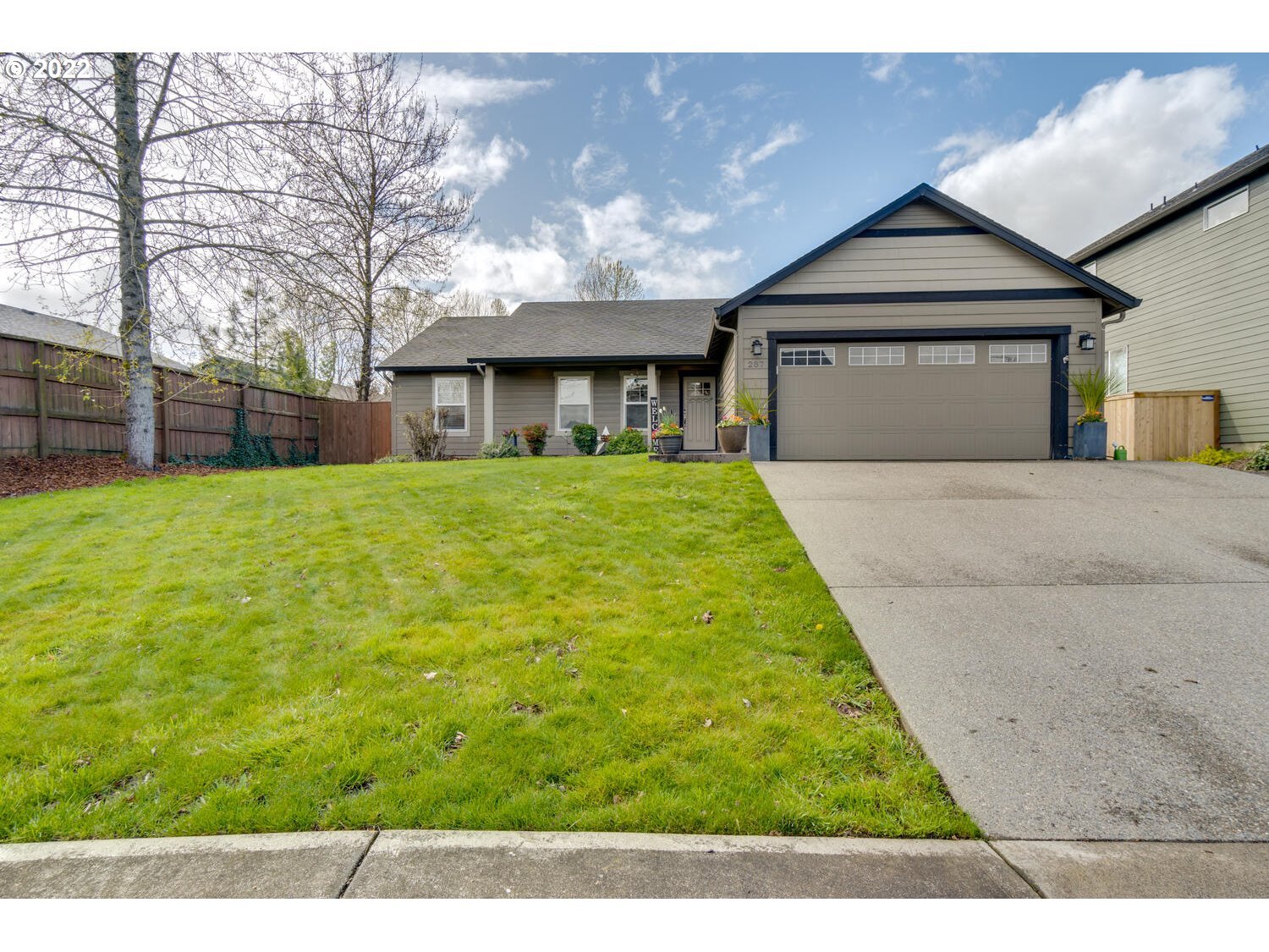 287 Hillshire Drive, Woodland, WA 98674