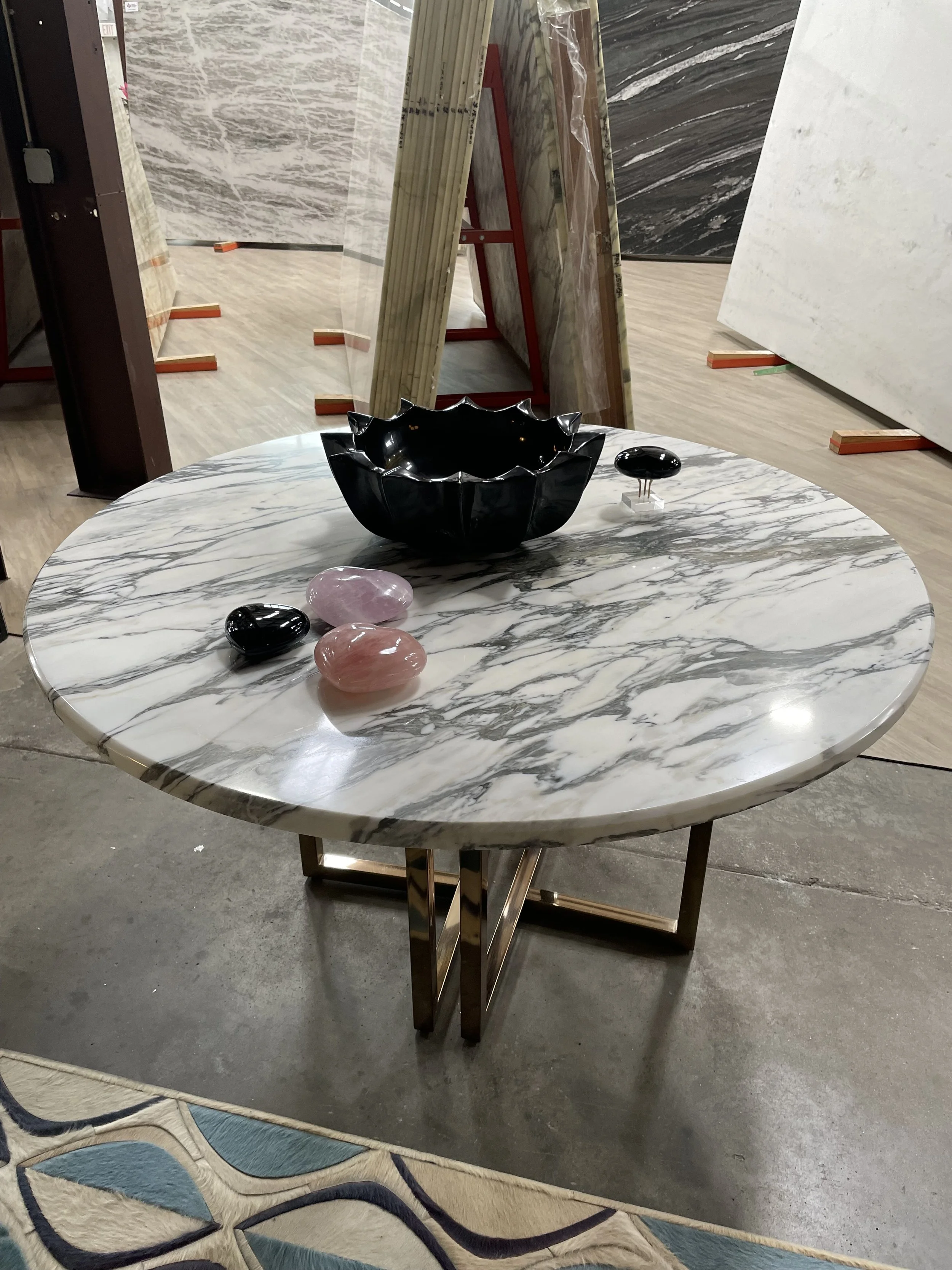 Marble Black & White Table