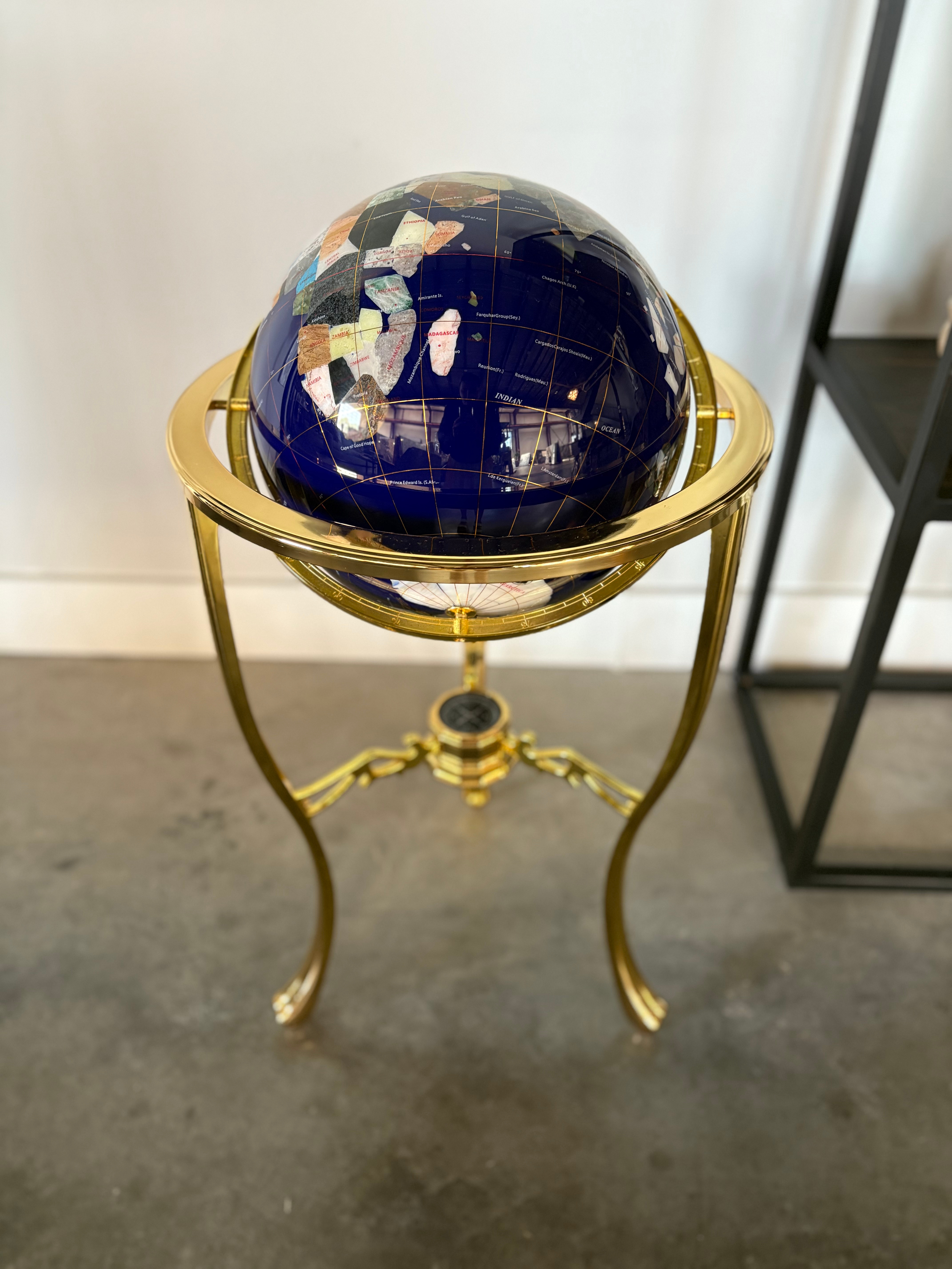 World Globe.2.png