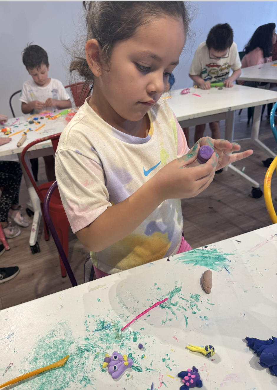 The Developmental Benefits of Art Classes for Young Children in Beaverton and Portland