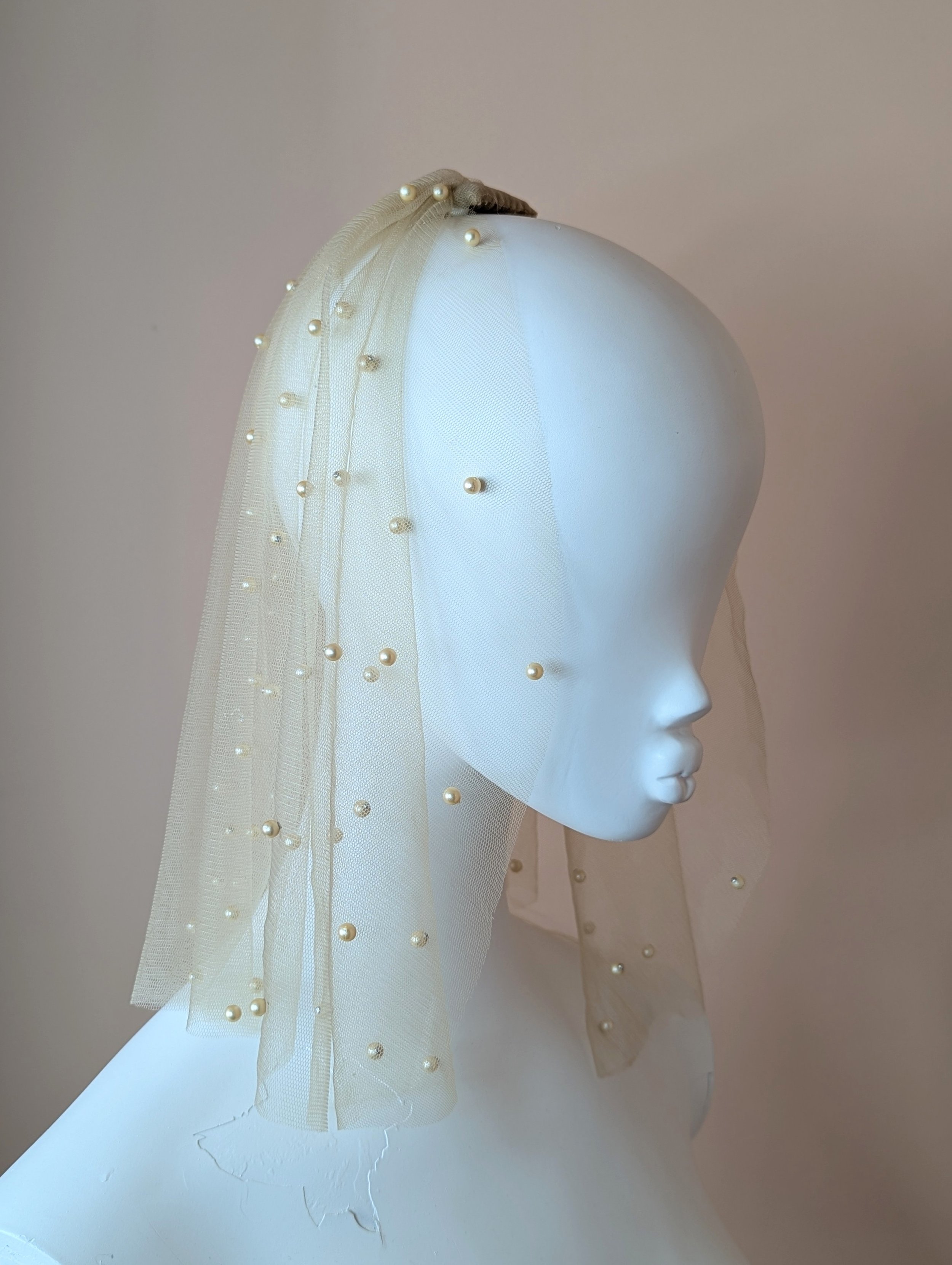 Champagne-Pearl-Veil-5.jpg