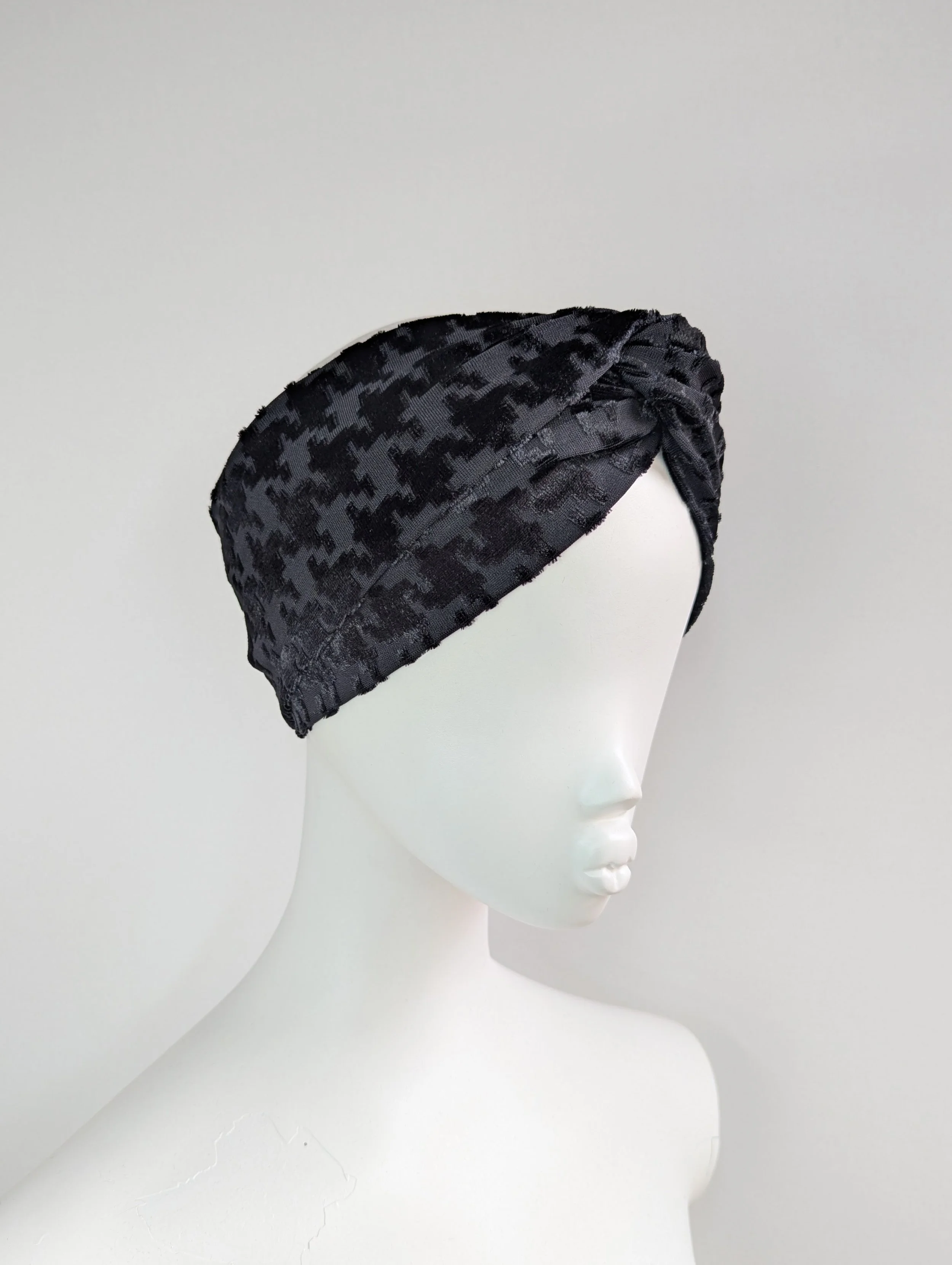 Black-Houndstooth-Velvet-2.jpg