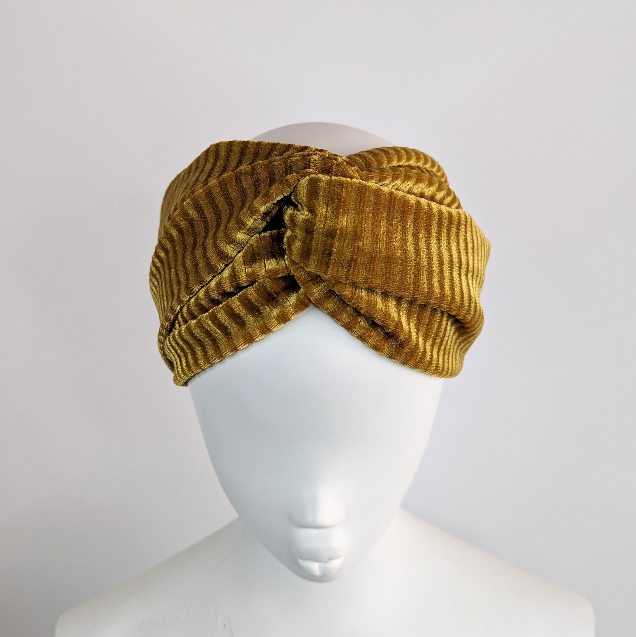 https://i.etsystatic.com/6583749/r/il/be67a6/4650275228/il_fullxfull.4650275228_h2yp.jpg