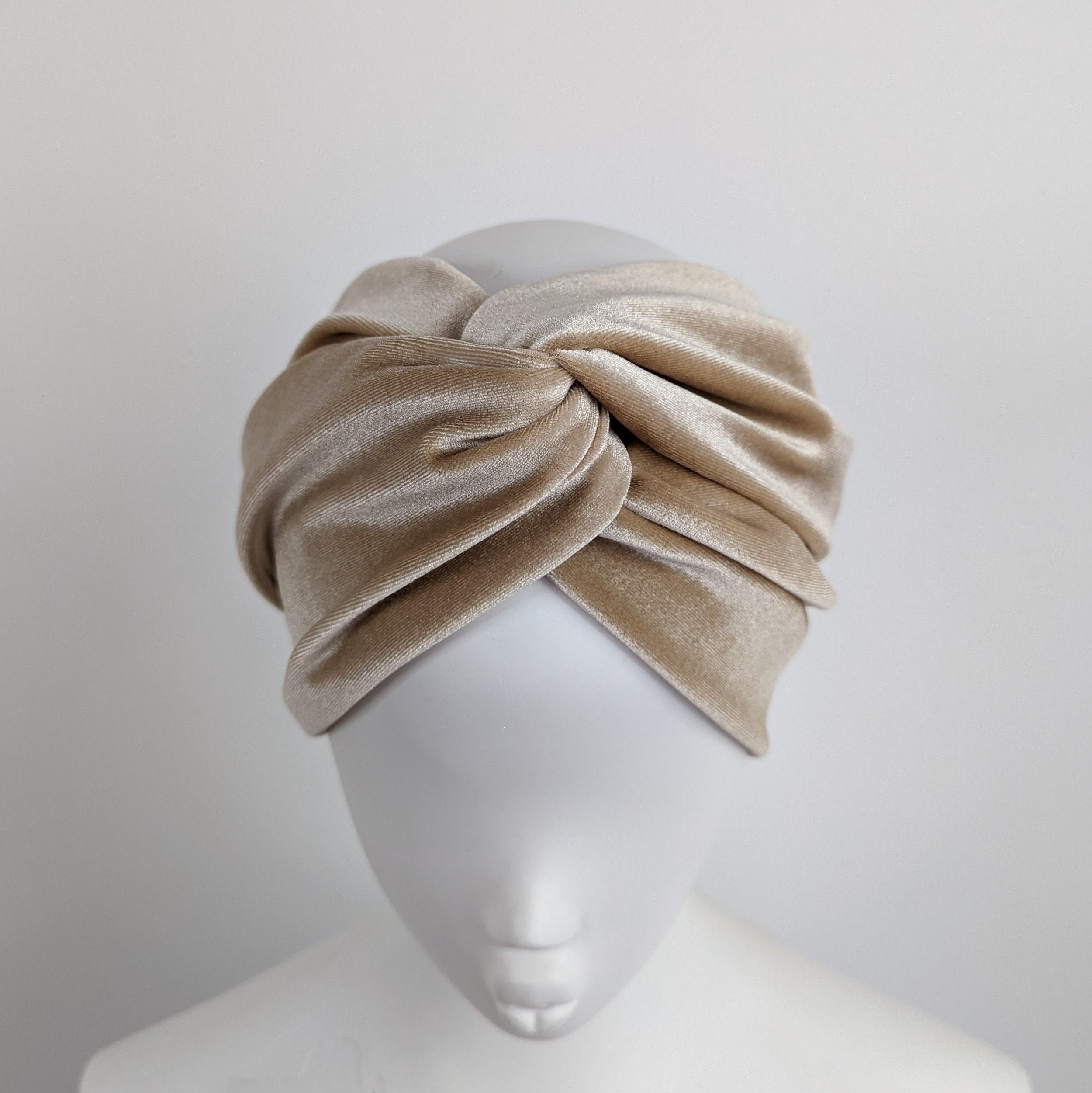 https://i.etsystatic.com/6583749/r/il/ca7000/3606160625/il_fullxfull.3606160625_65eg.jpg