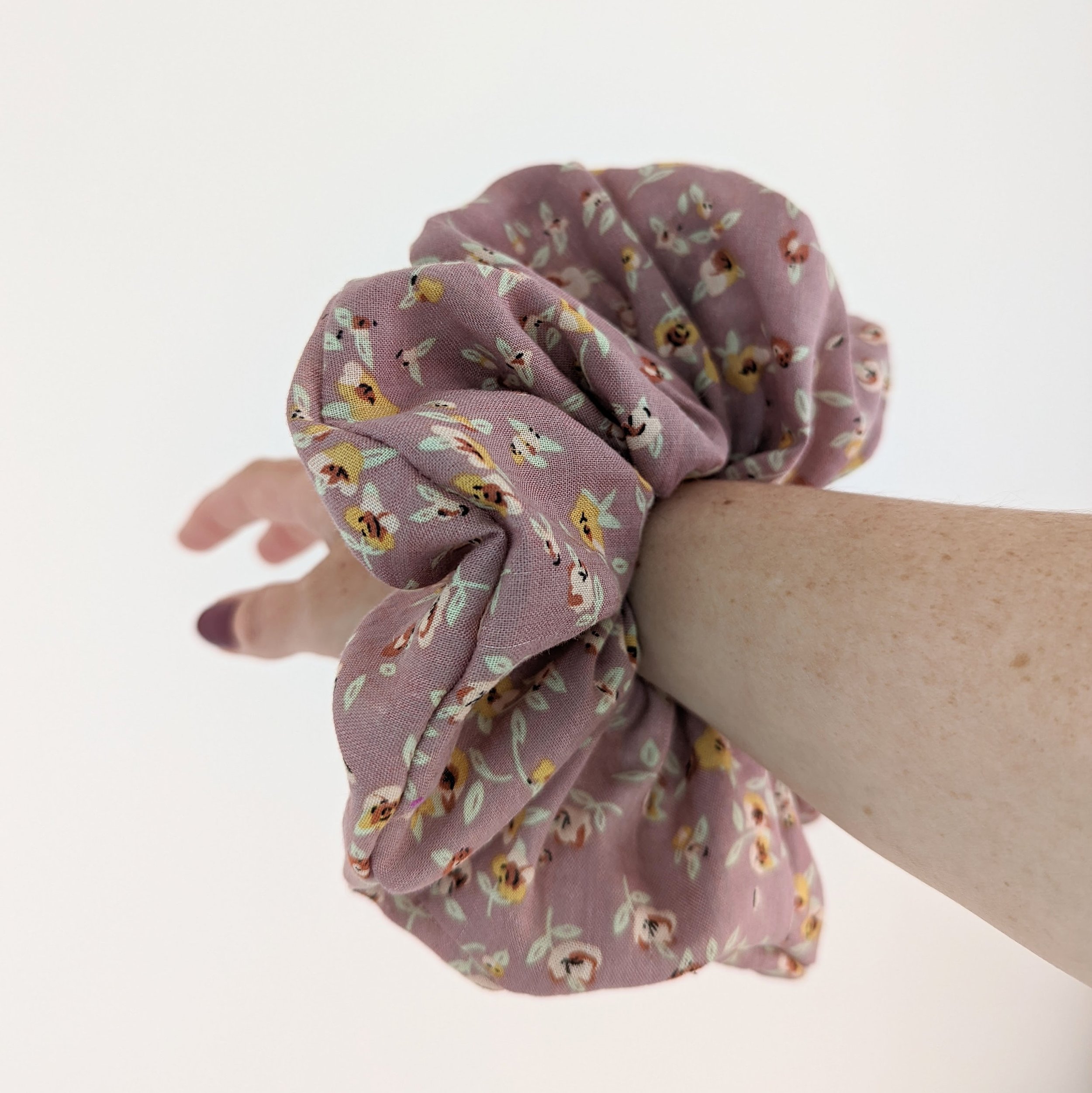 https://i.etsystatic.com/6583749/r/il/cd4d01/3919902658/il_fullxfull.3919902658_l36j.jpg