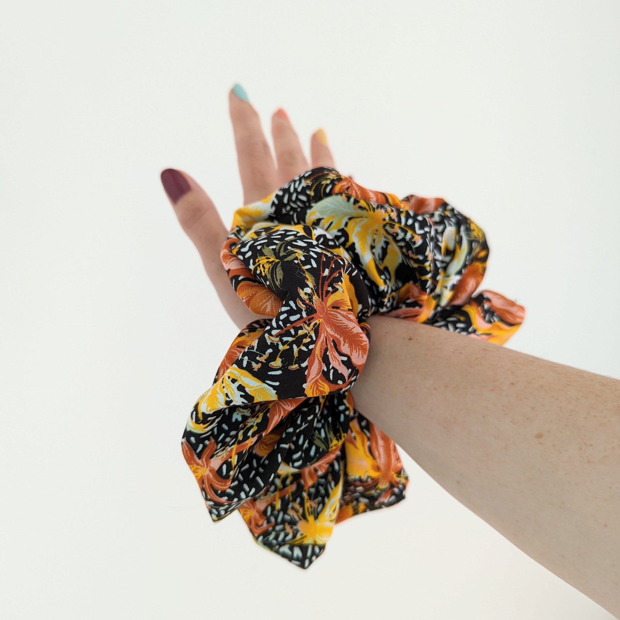 https://i.etsystatic.com/6583749/r/il/83b8d5/3967383067/il_fullxfull.3967383067_2n3j.jpg