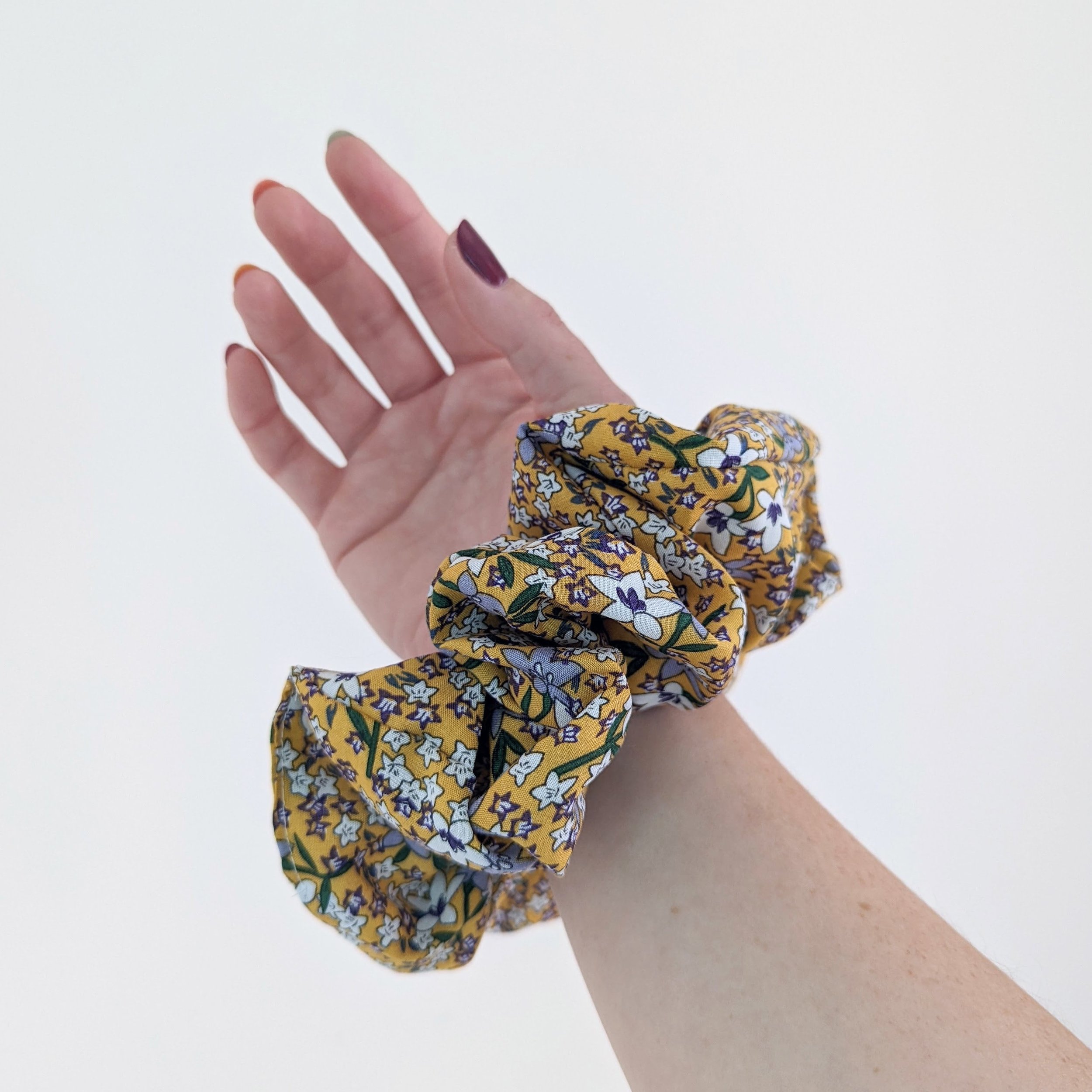 https://i.etsystatic.com/6583749/r/il/e96062/3967338977/il_fullxfull.3967338977_i3fj.jpg