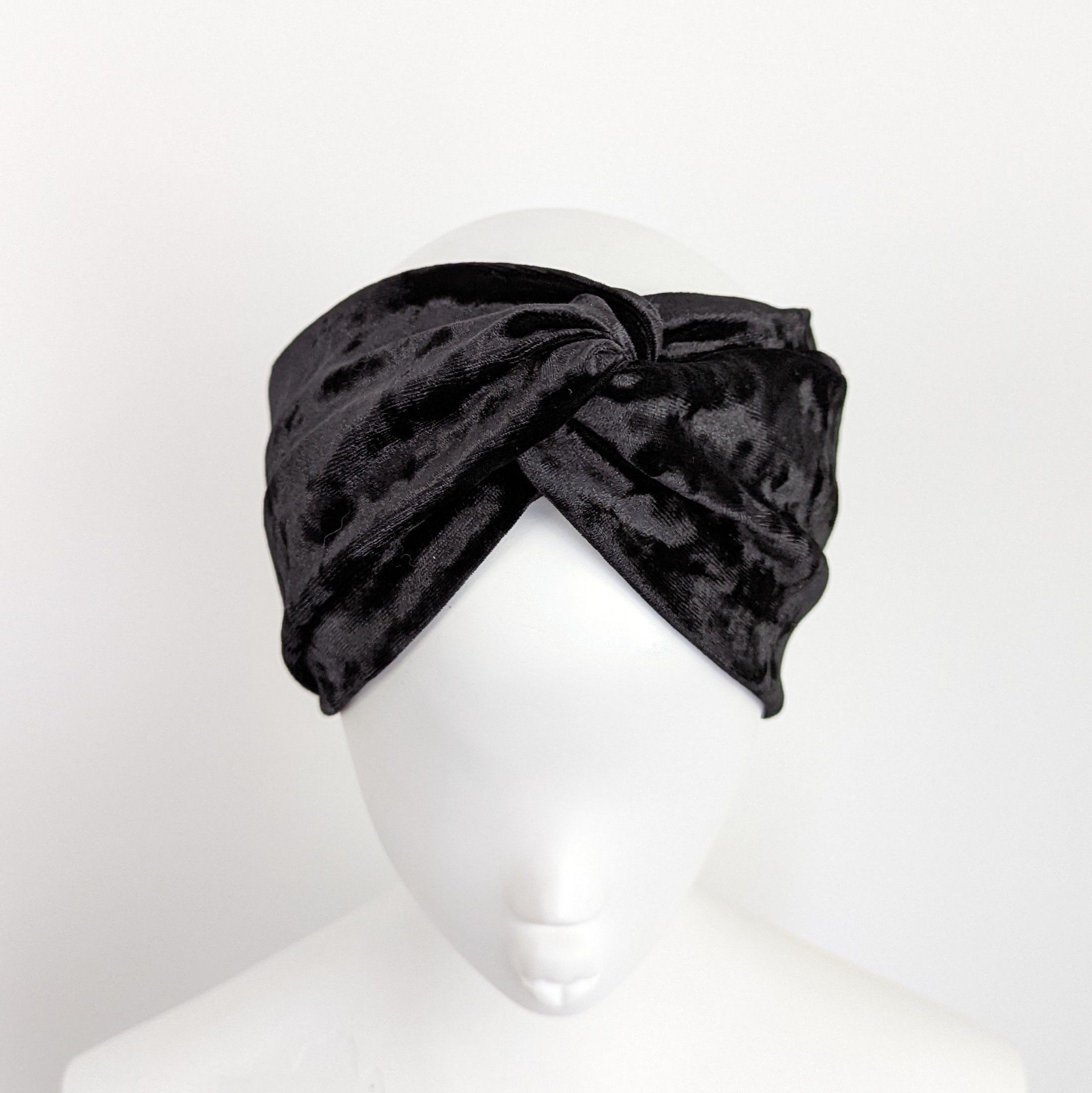 https://i.etsystatic.com/6583749/r/il/662d93/3558825006/il_fullxfull.3558825006_34fq.jpg