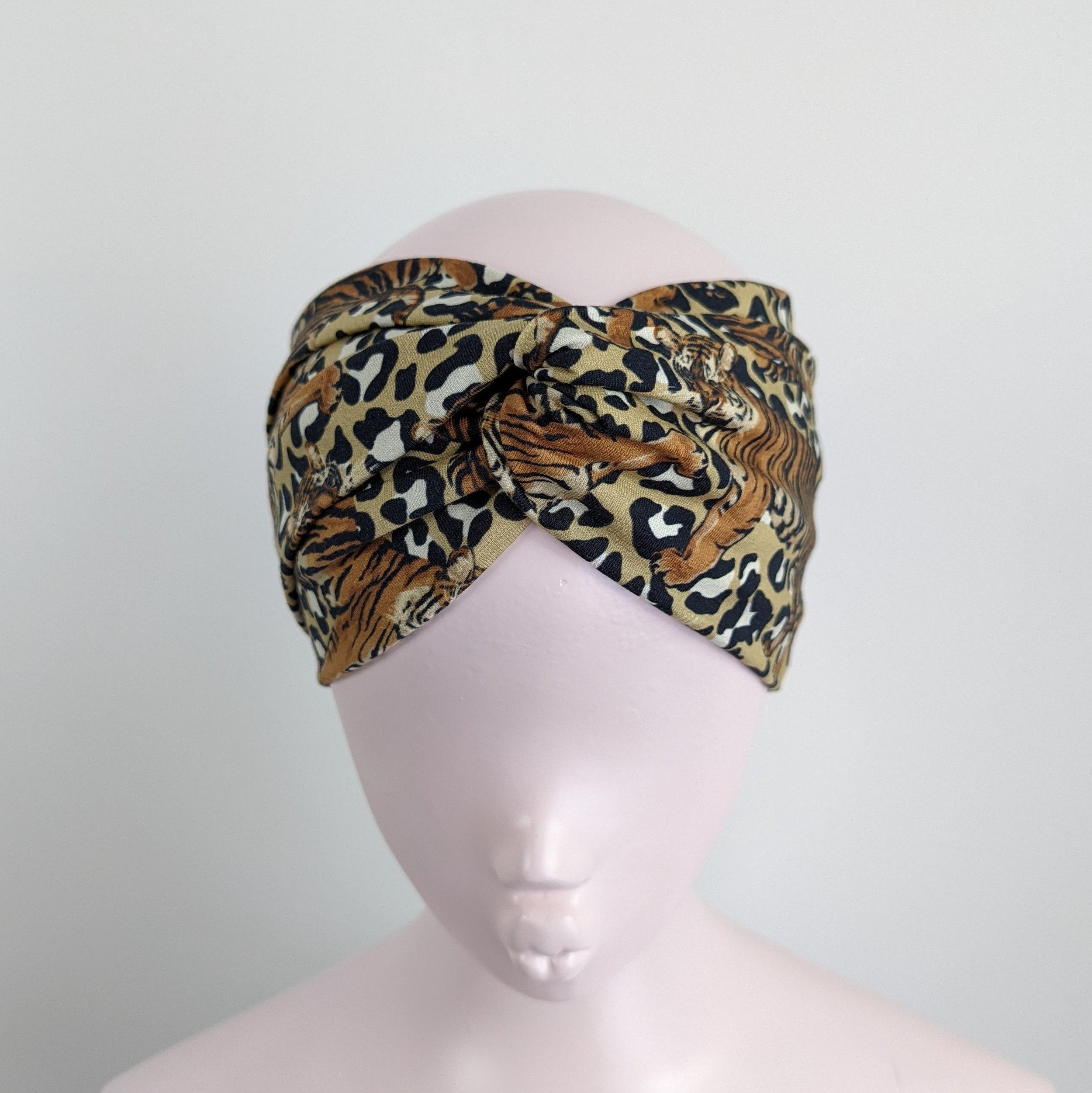https://i.etsystatic.com/6583749/r/il/8117ca/3610194873/il_fullxfull.3610194873_p2l0.jpg