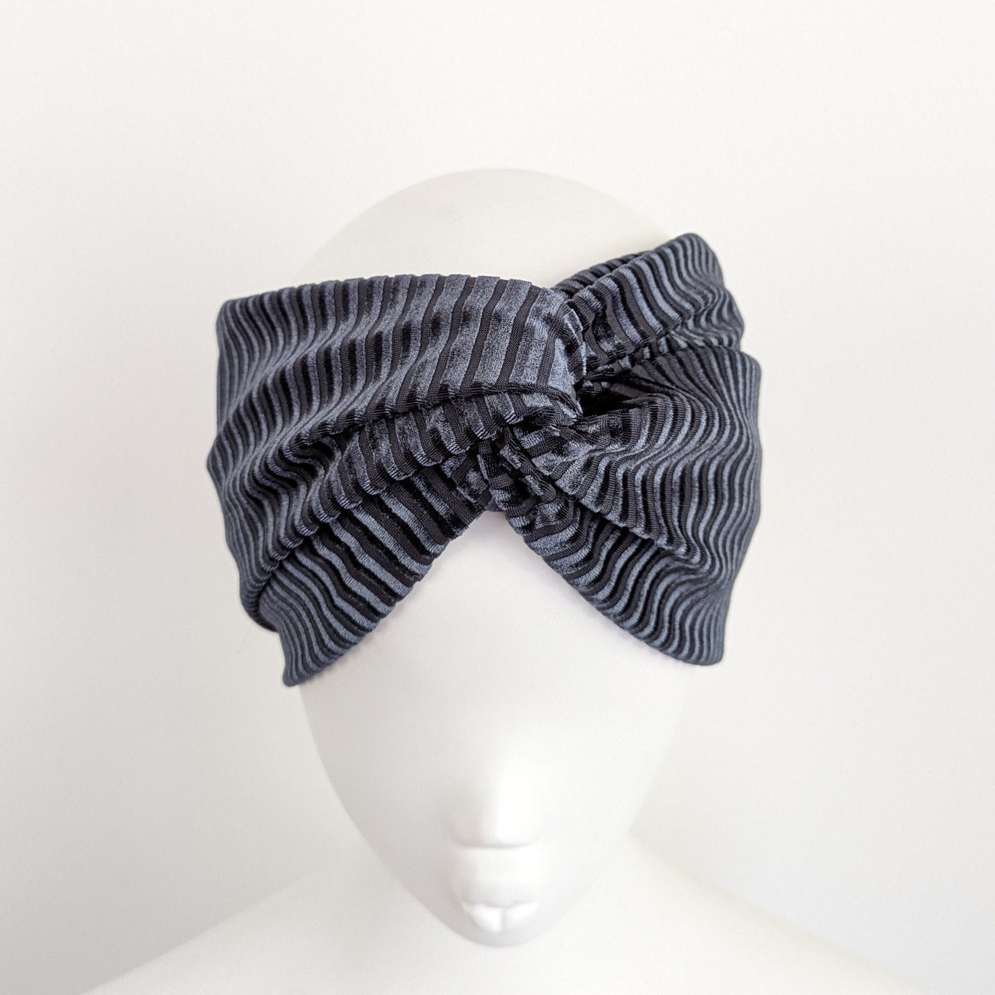 https://i.etsystatic.com/6583749/r/il/3a028b/3558649574/il_fullxfull.3558649574_2odi.jpg