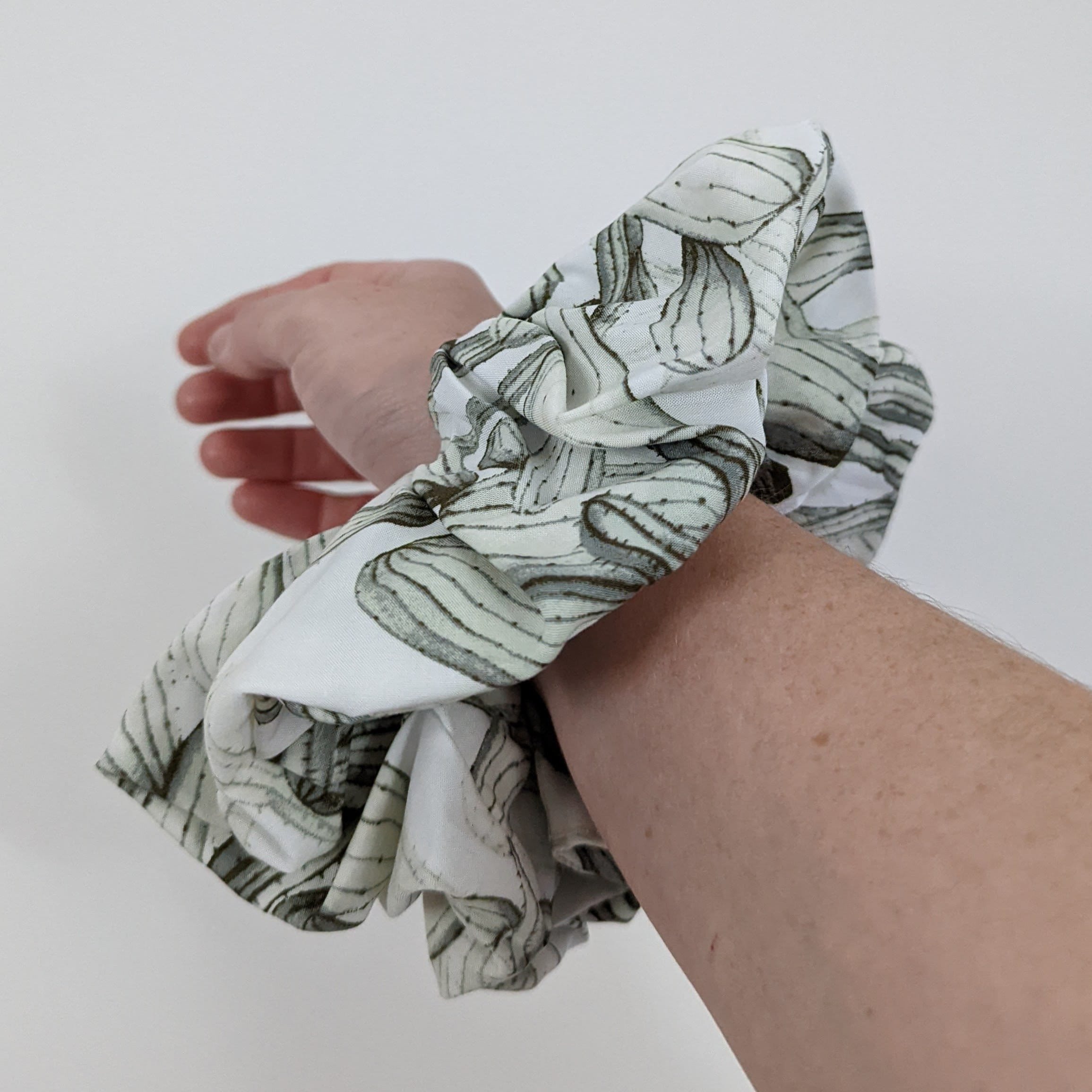 https://i.etsystatic.com/6583749/r/il/bebc2c/3798018937/il_fullxfull.3798018937_3ir3.jpg