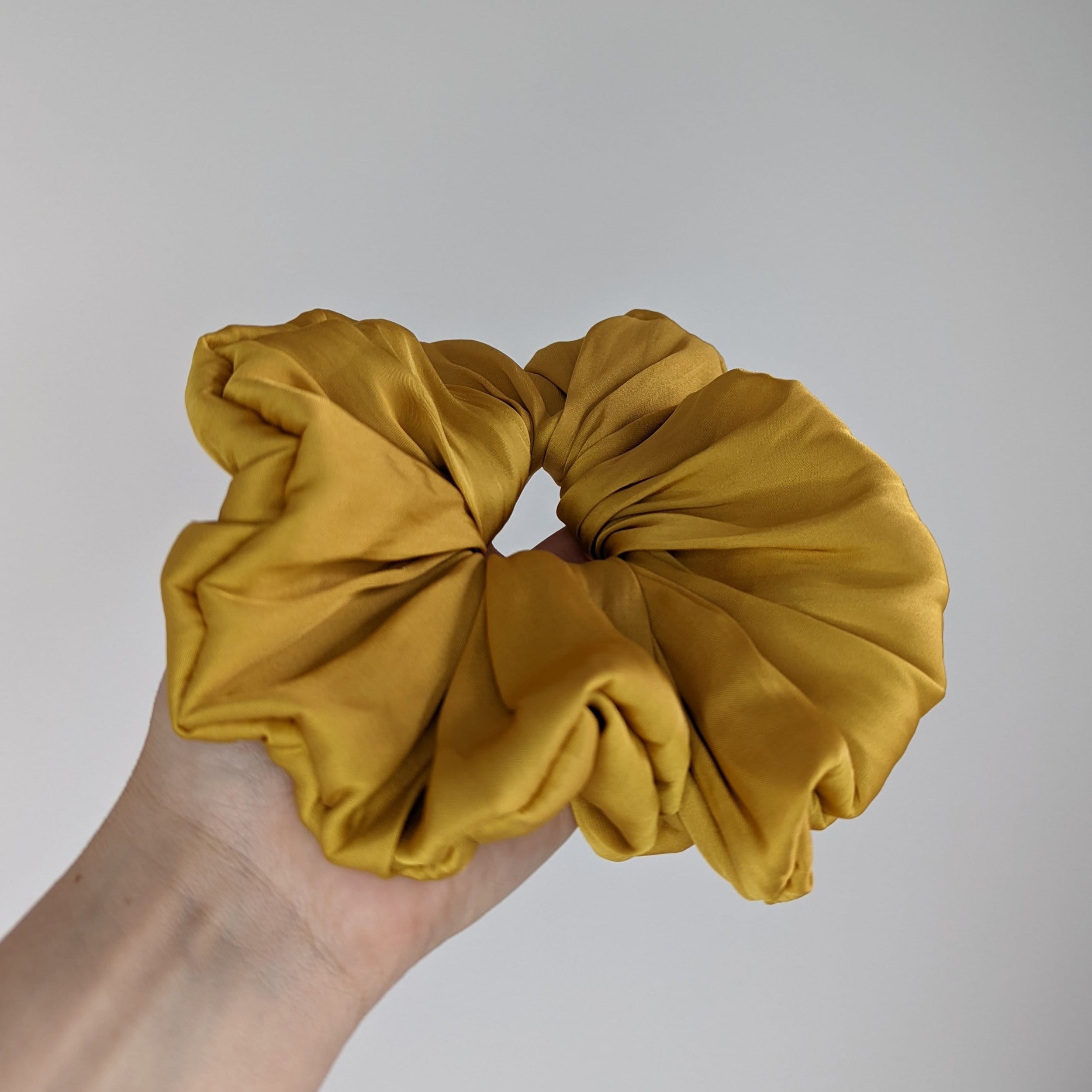 https://i.etsystatic.com/6583749/r/il/0d1639/4012444132/il_fullxfull.4012444132_rvjz.jpg