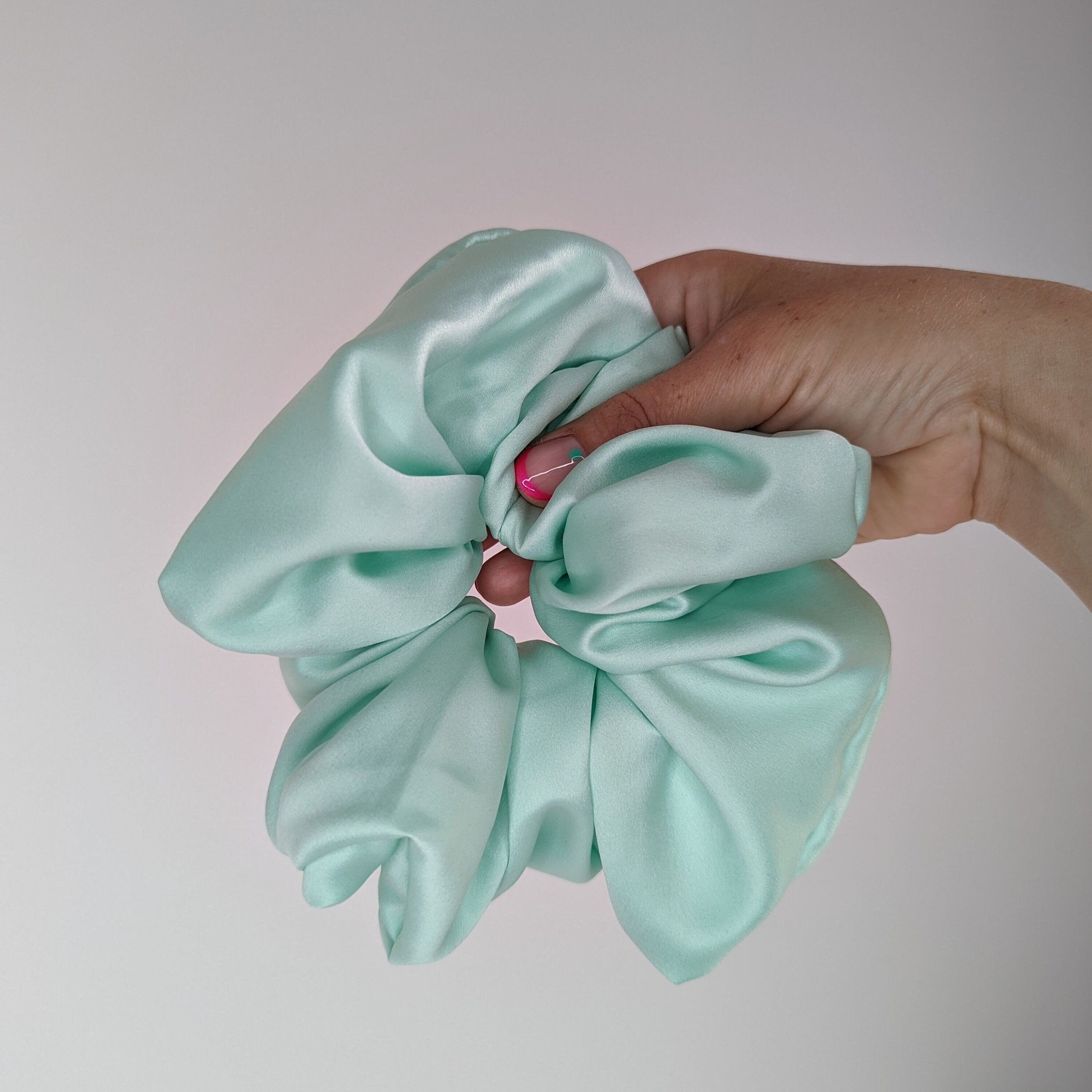 https://i.etsystatic.com/6583749/r/il/649089/4012430218/il_fullxfull.4012430218_dknf.jpg