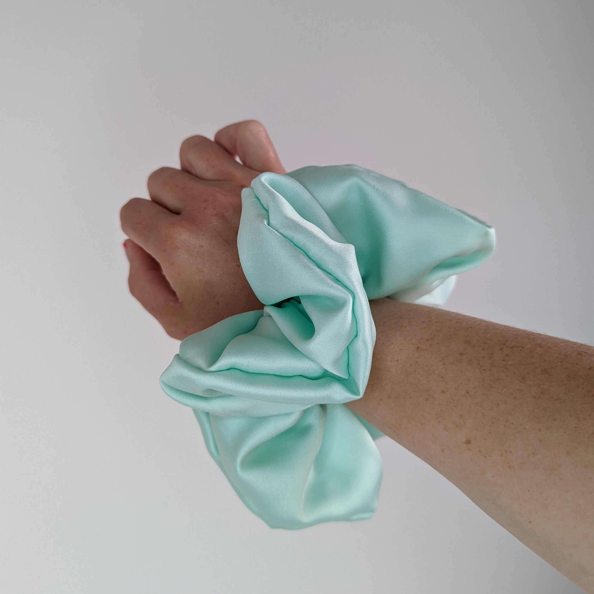 https://i.etsystatic.com/6583749/r/il/bd9784/4060070905/il_fullxfull.4060070905_j97e.jpg