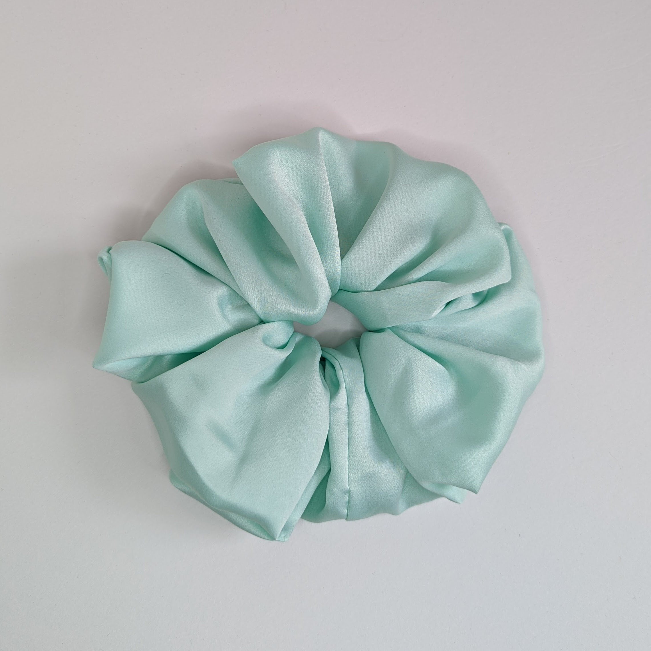 https://i.etsystatic.com/6583749/r/il/6df75a/4012427652/il_fullxfull.4012427652_qh3v.jpg